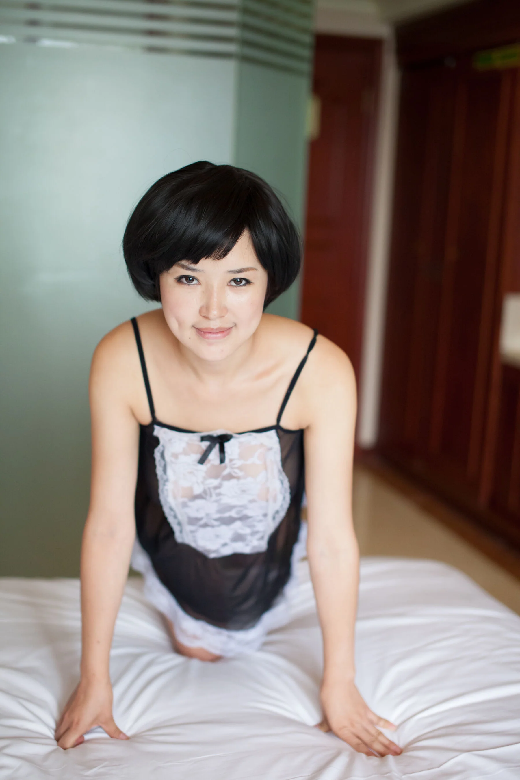 国模小芸人体私拍套图 - Photo 55