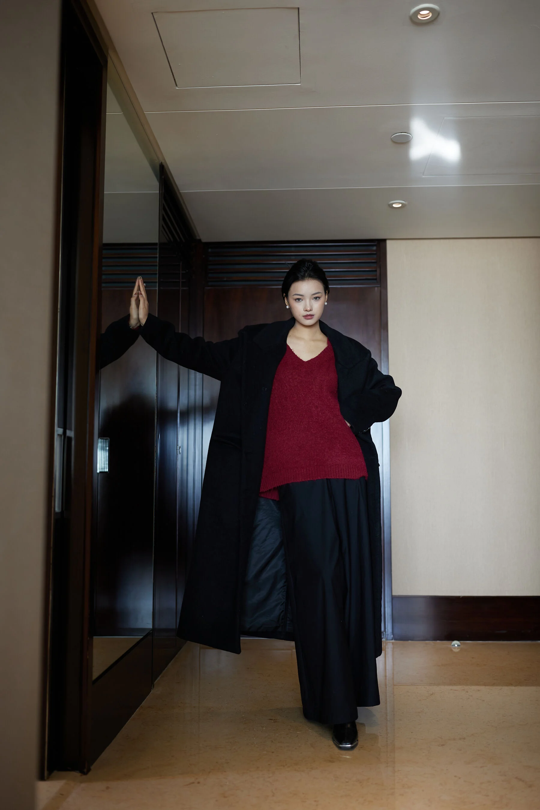 国模妮妮人体私拍套图 - Photo 17