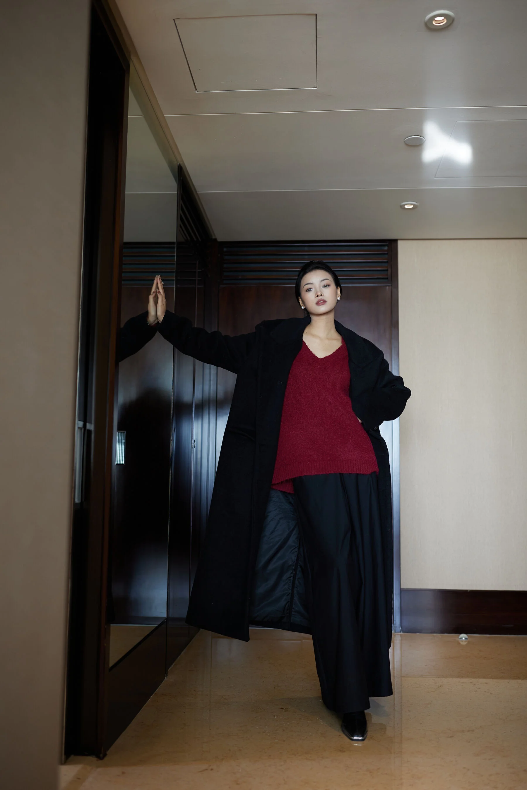 国模妮妮人体私拍套图 - Photo 18
