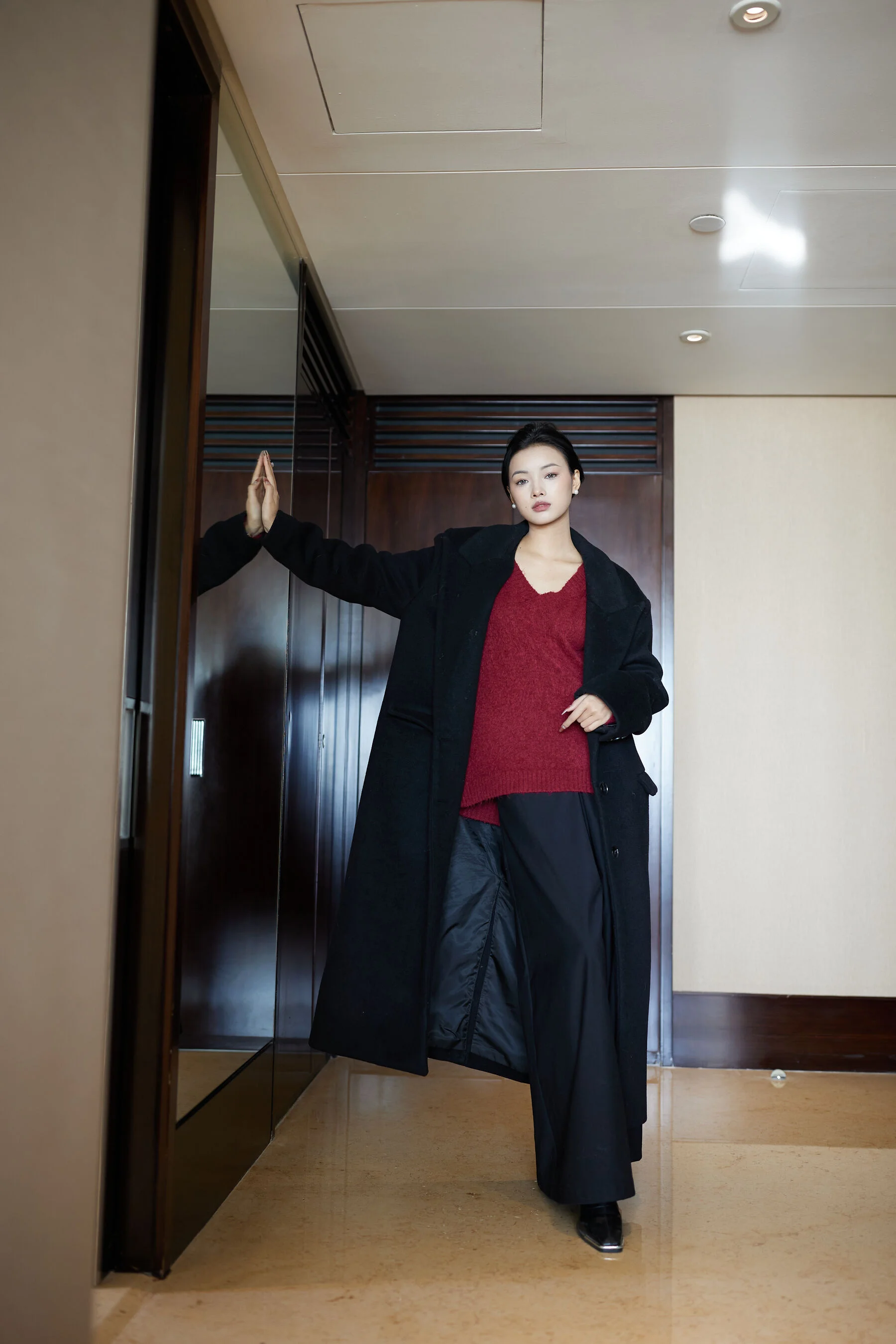 国模妮妮人体私拍套图 - Photo 20