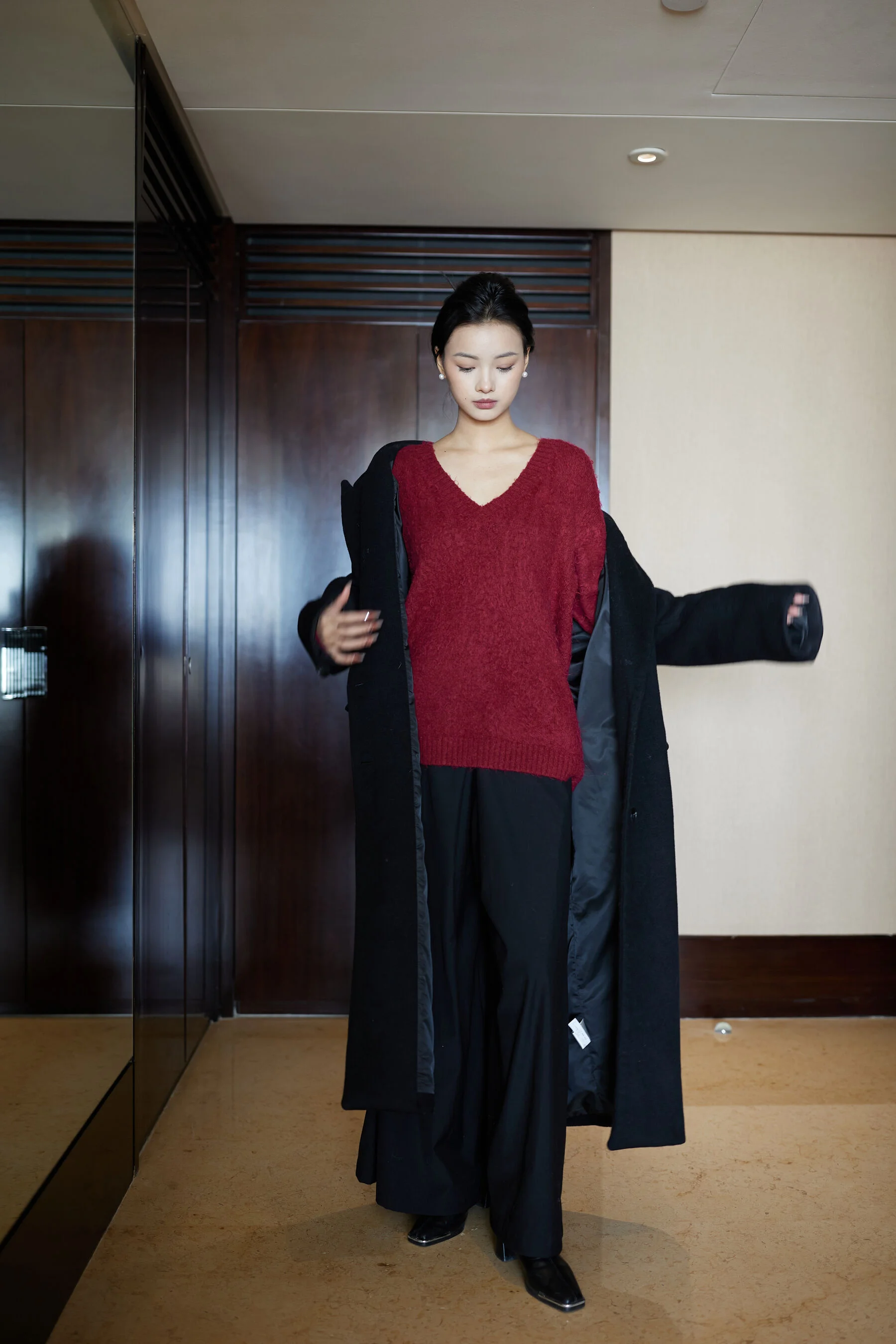 国模妮妮人体私拍套图 - Photo 27