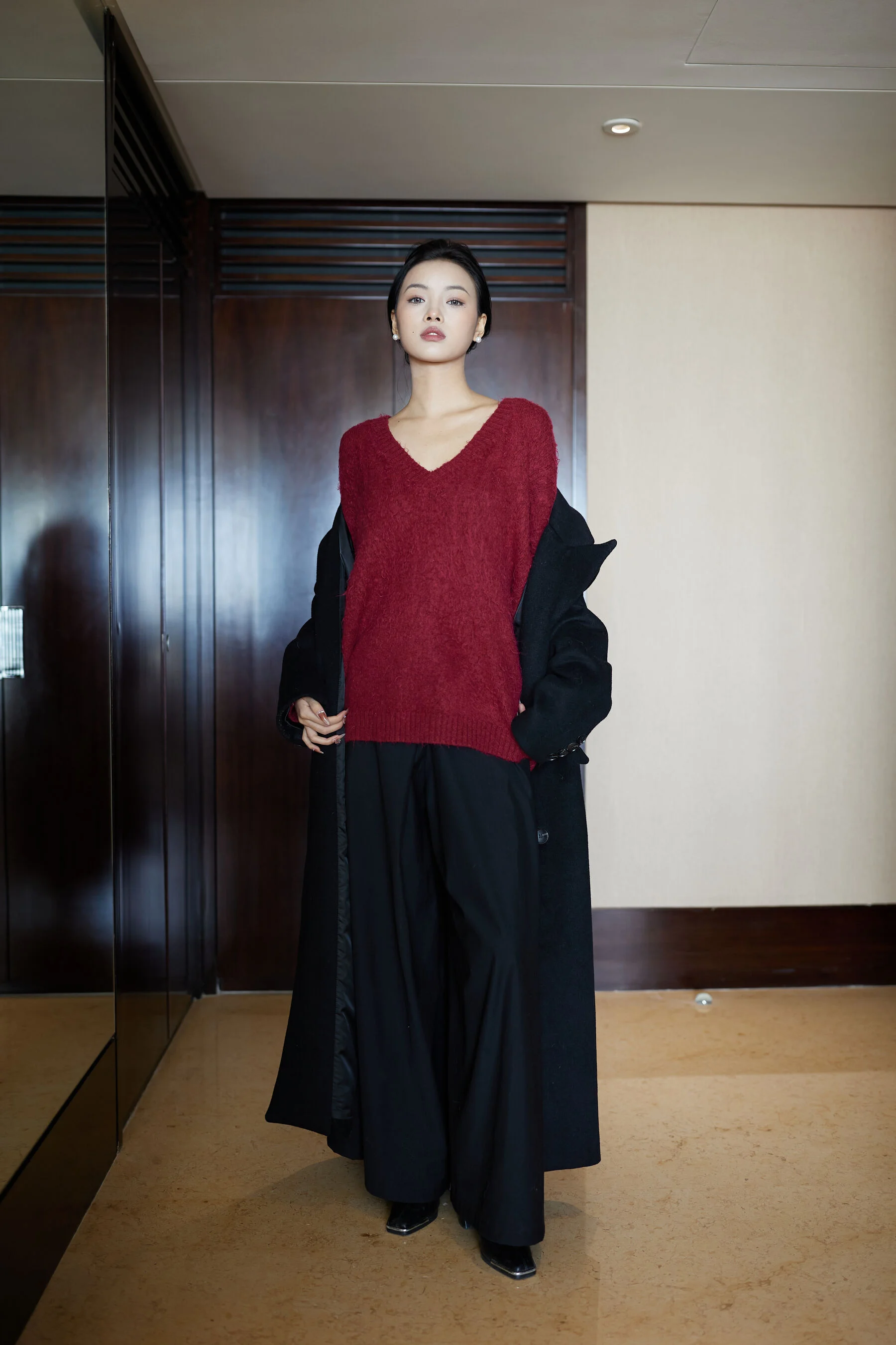 国模妮妮人体私拍套图 - Photo 28