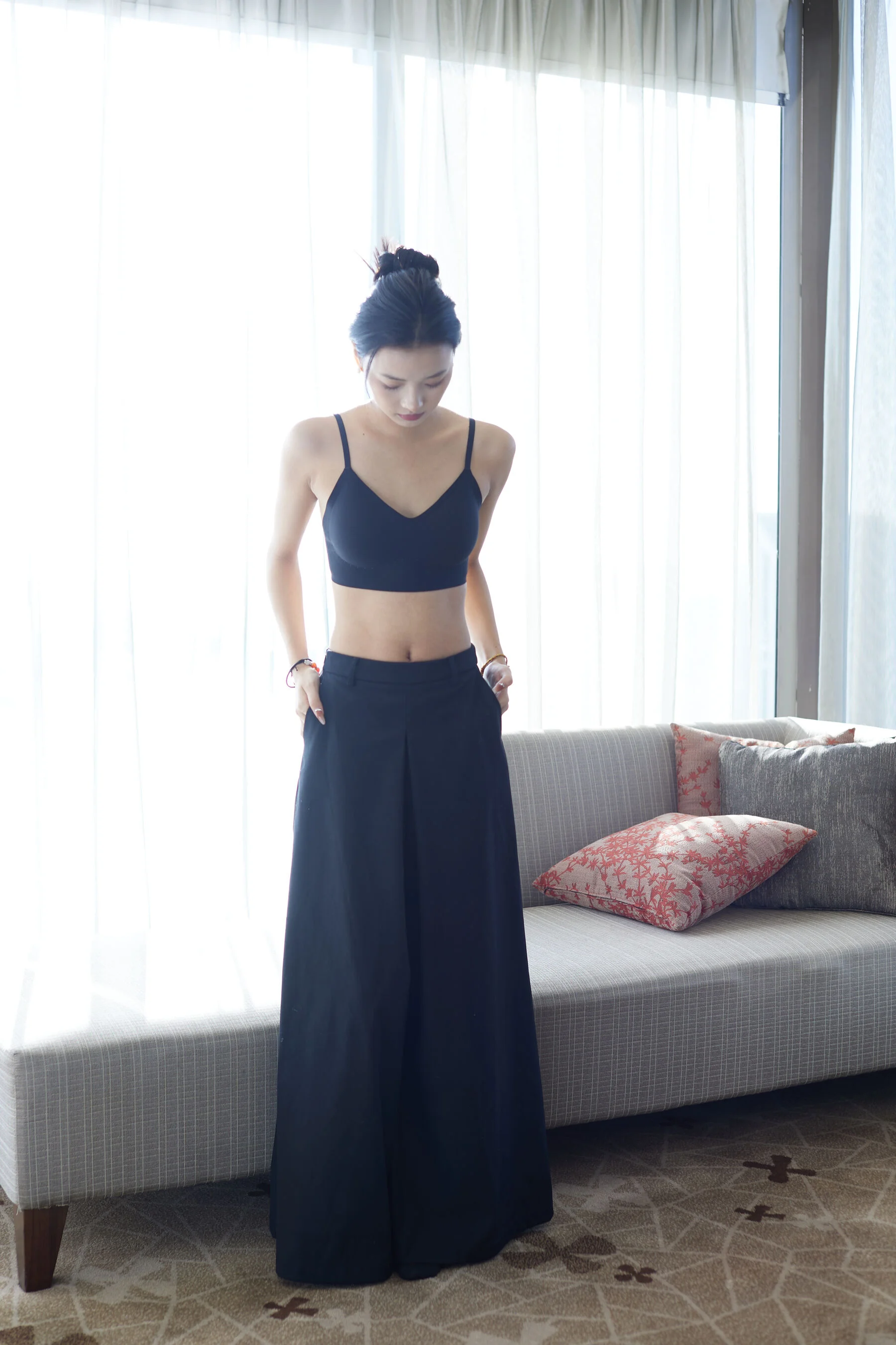 国模妮妮人体私拍套图 - Photo 108