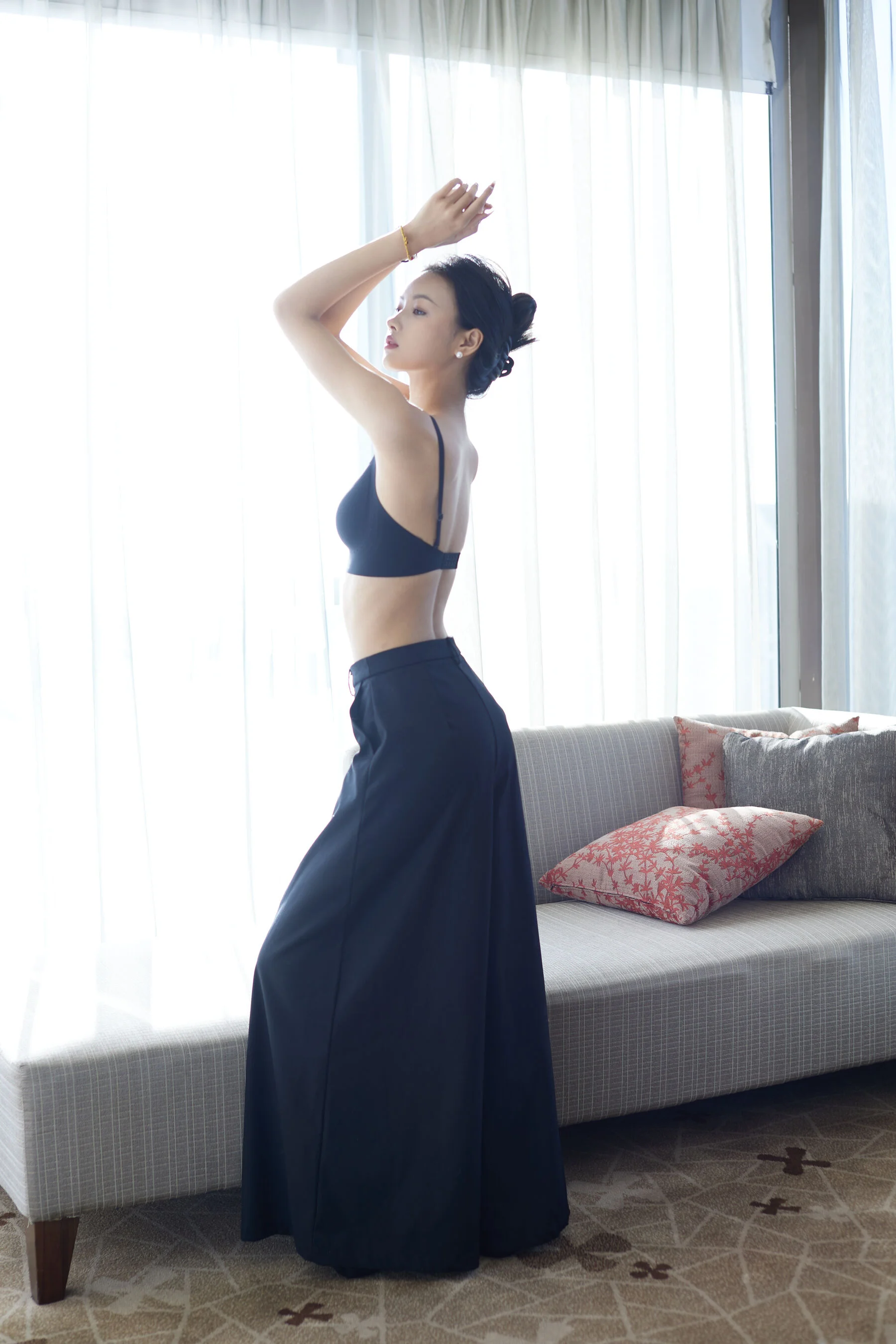 国模妮妮人体私拍套图 - Photo 115