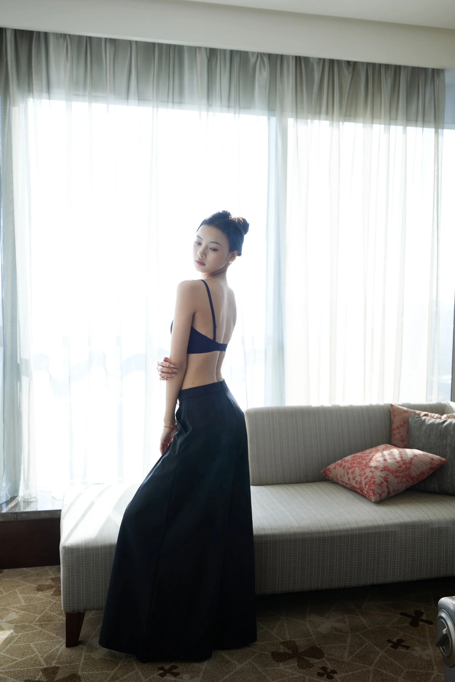 国模妮妮人体私拍套图 - Photo 121