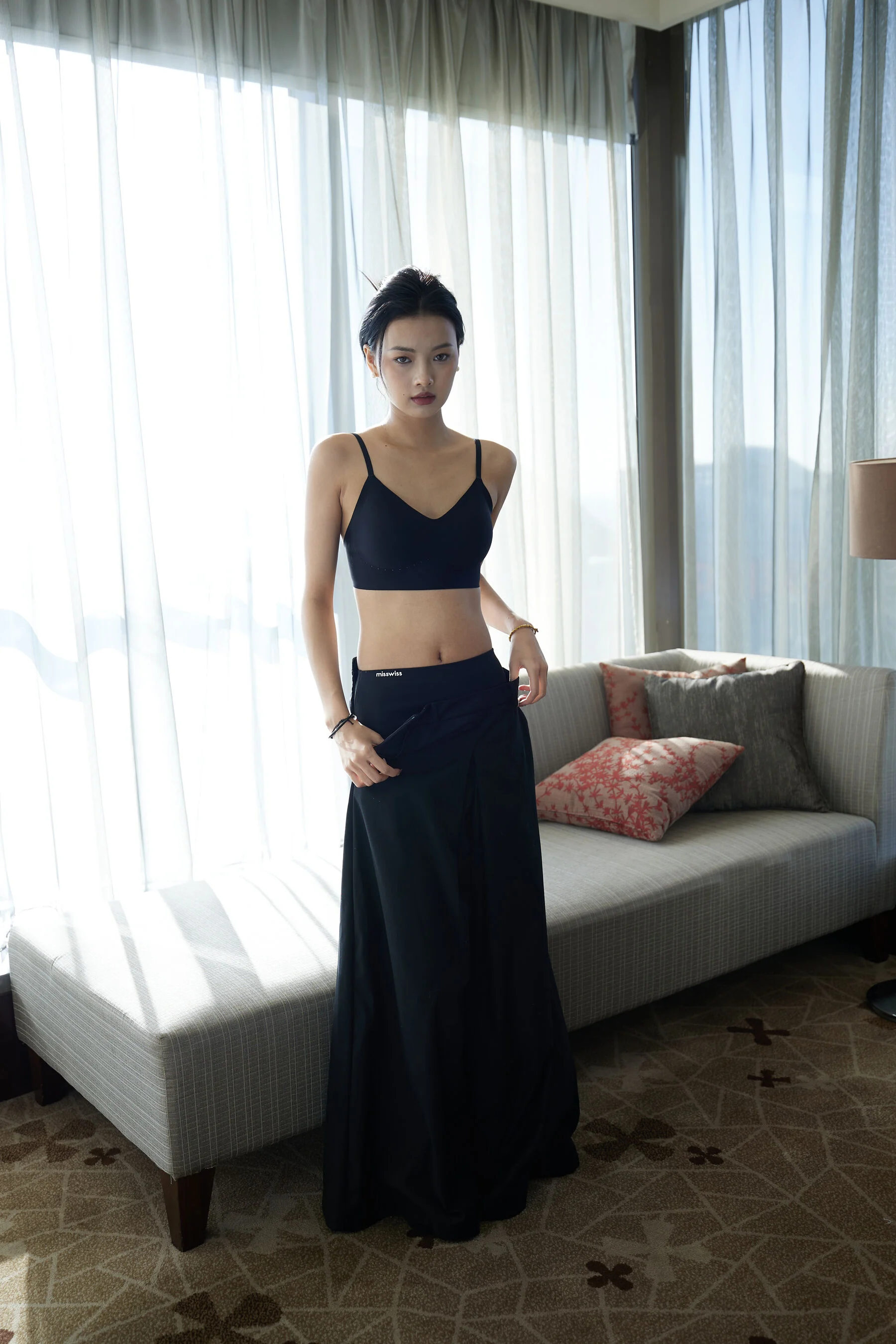 国模妮妮人体私拍套图 - Photo 135