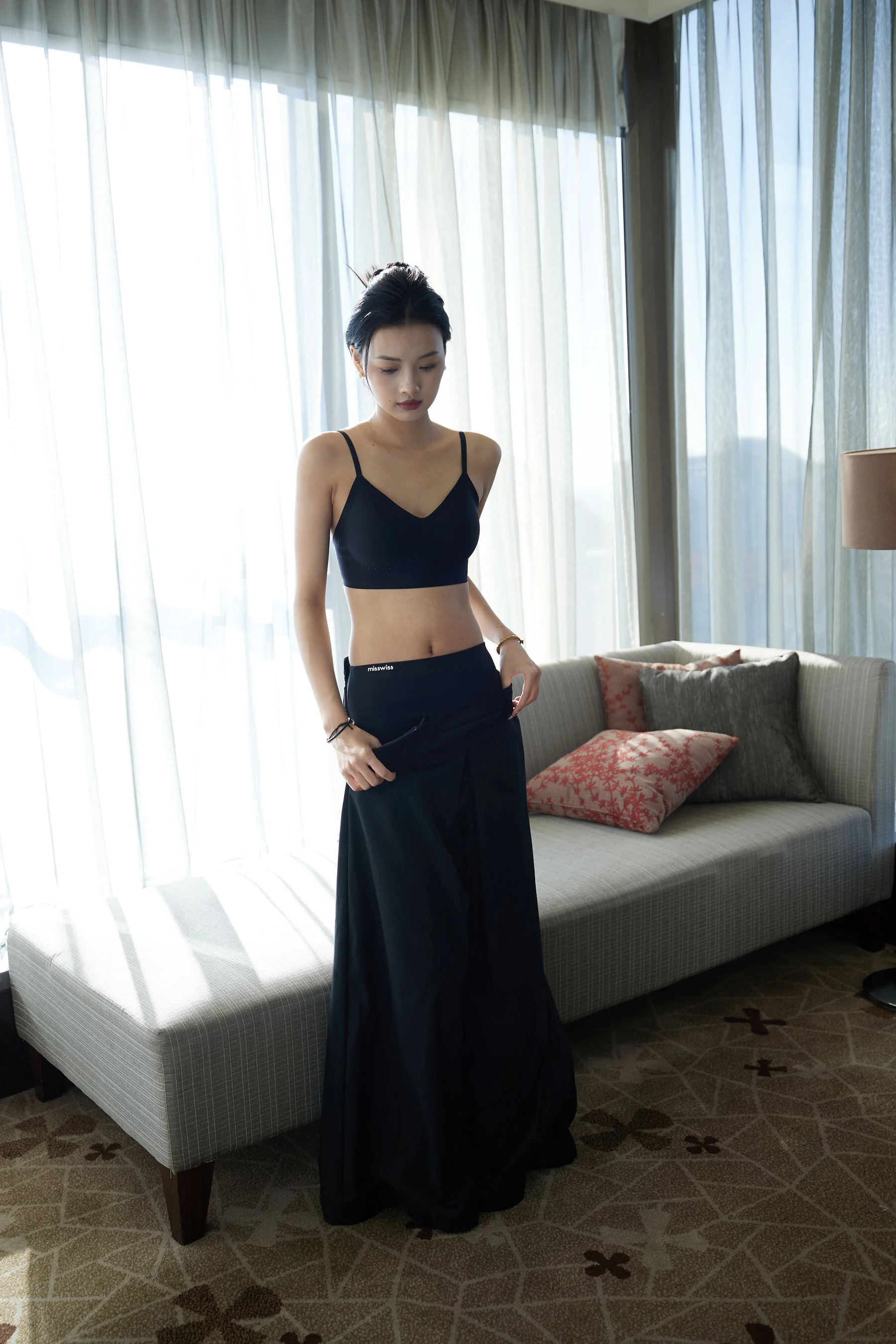 国模妮妮人体私拍套图 - Photo 136