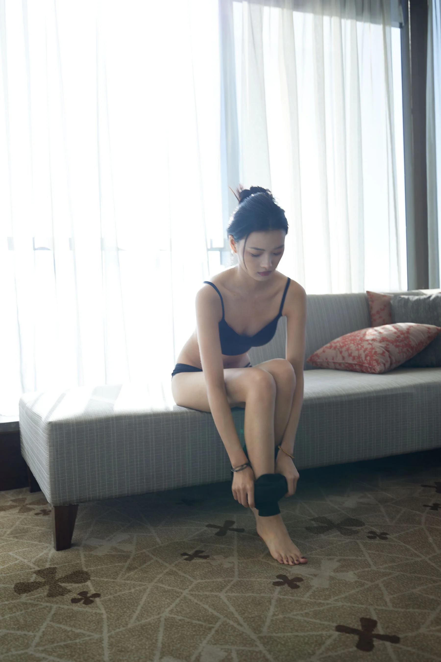 国模妮妮人体私拍套图 - Photo 153