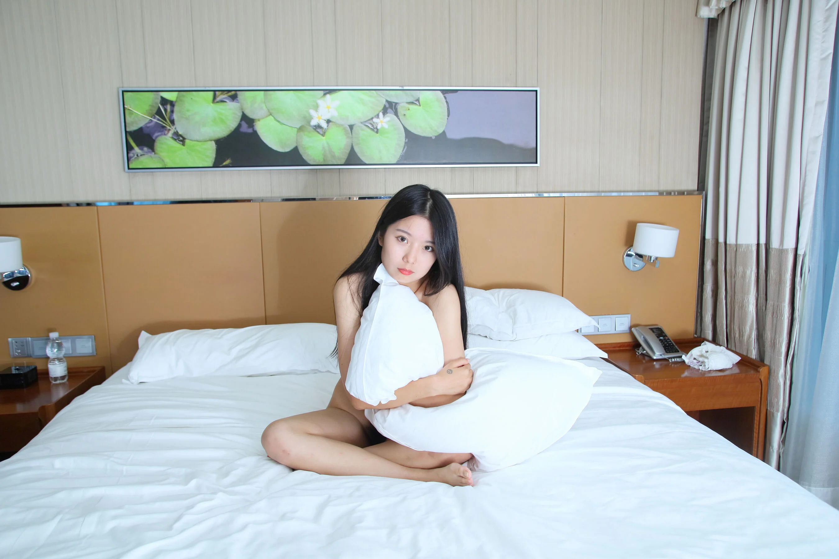 国模甜甜人体私拍套图 - Photo 58