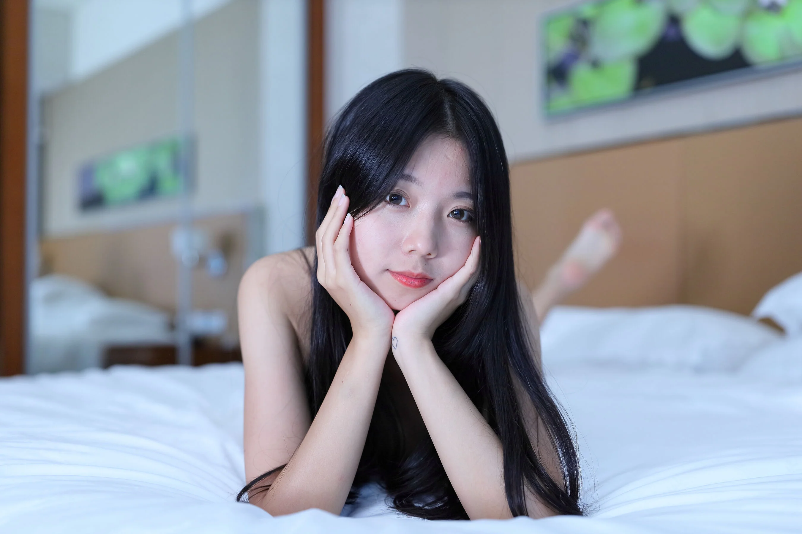 国模甜甜人体私拍套图 - Photo 93