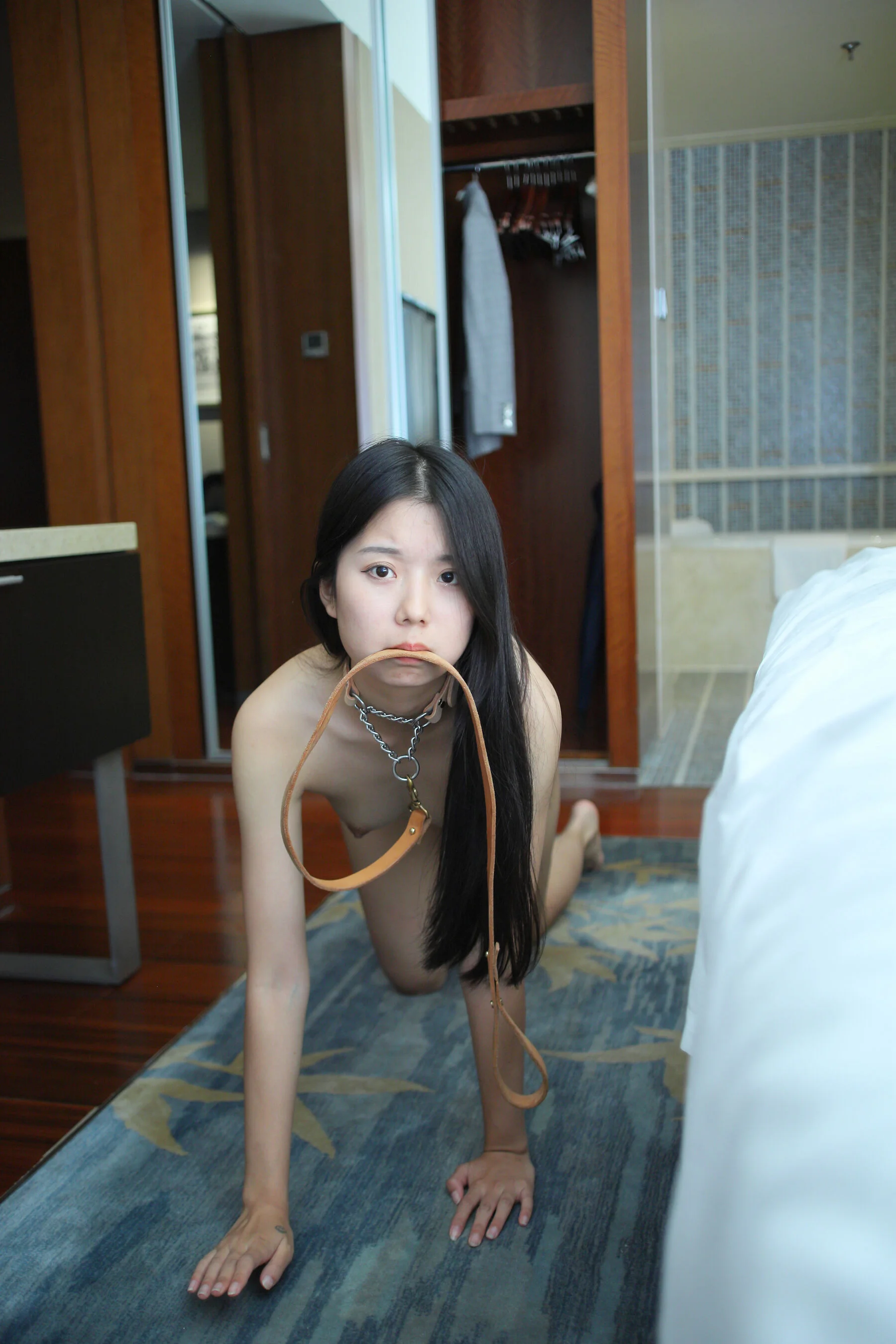 国模甜甜人体私拍套图 - Photo 235