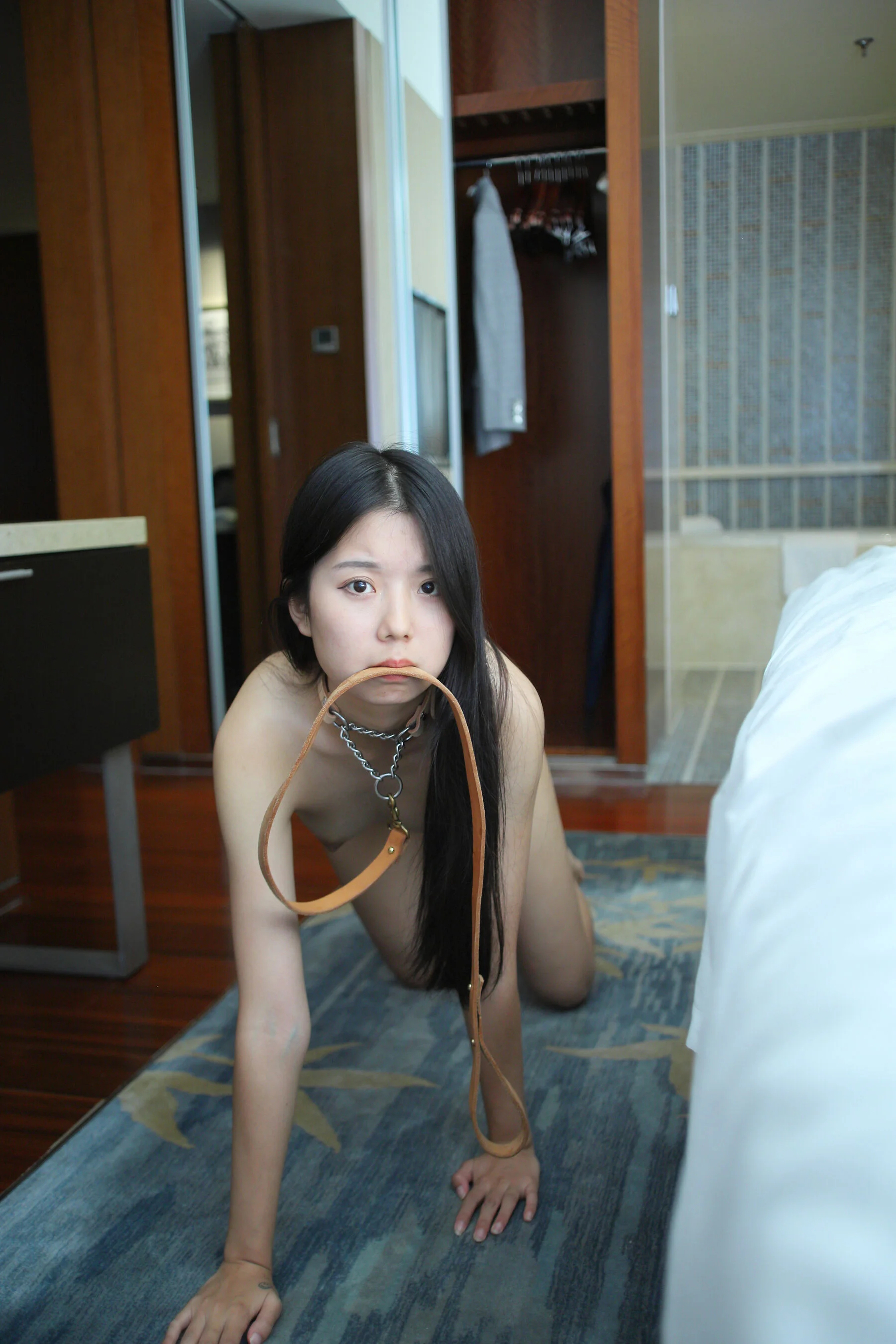 国模甜甜人体私拍套图 - Photo 236