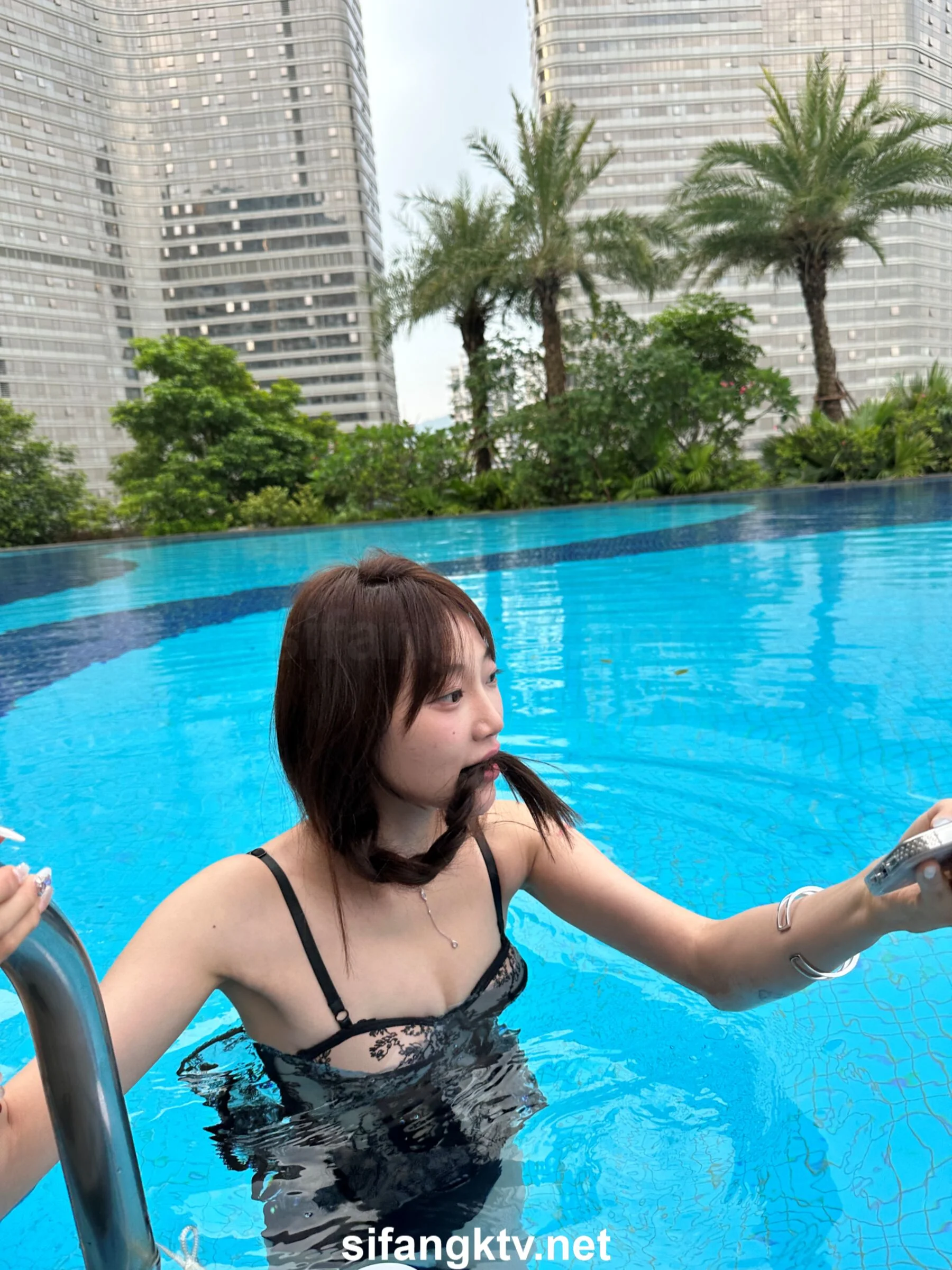 国模小初大尺度人体私拍套图 - Photo 152