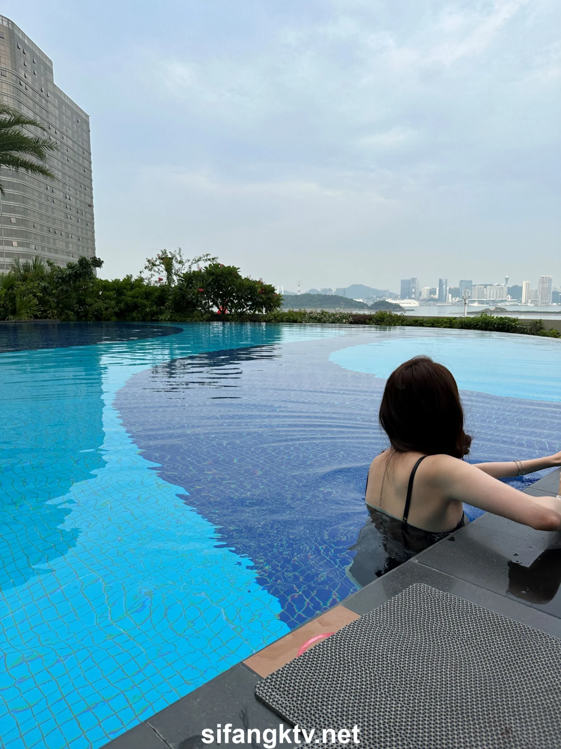 国模小初大尺度人体私拍套图 - Photo 154