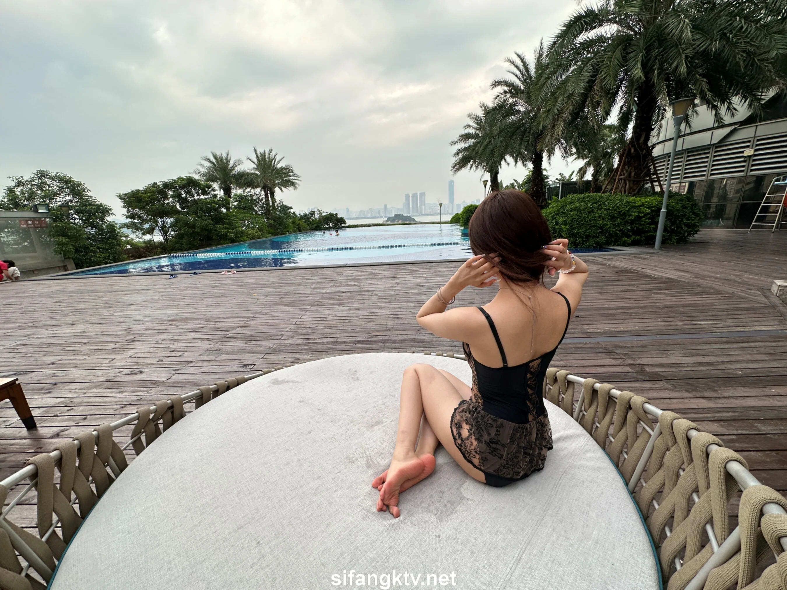 国模小初大尺度人体私拍套图 - Photo 201