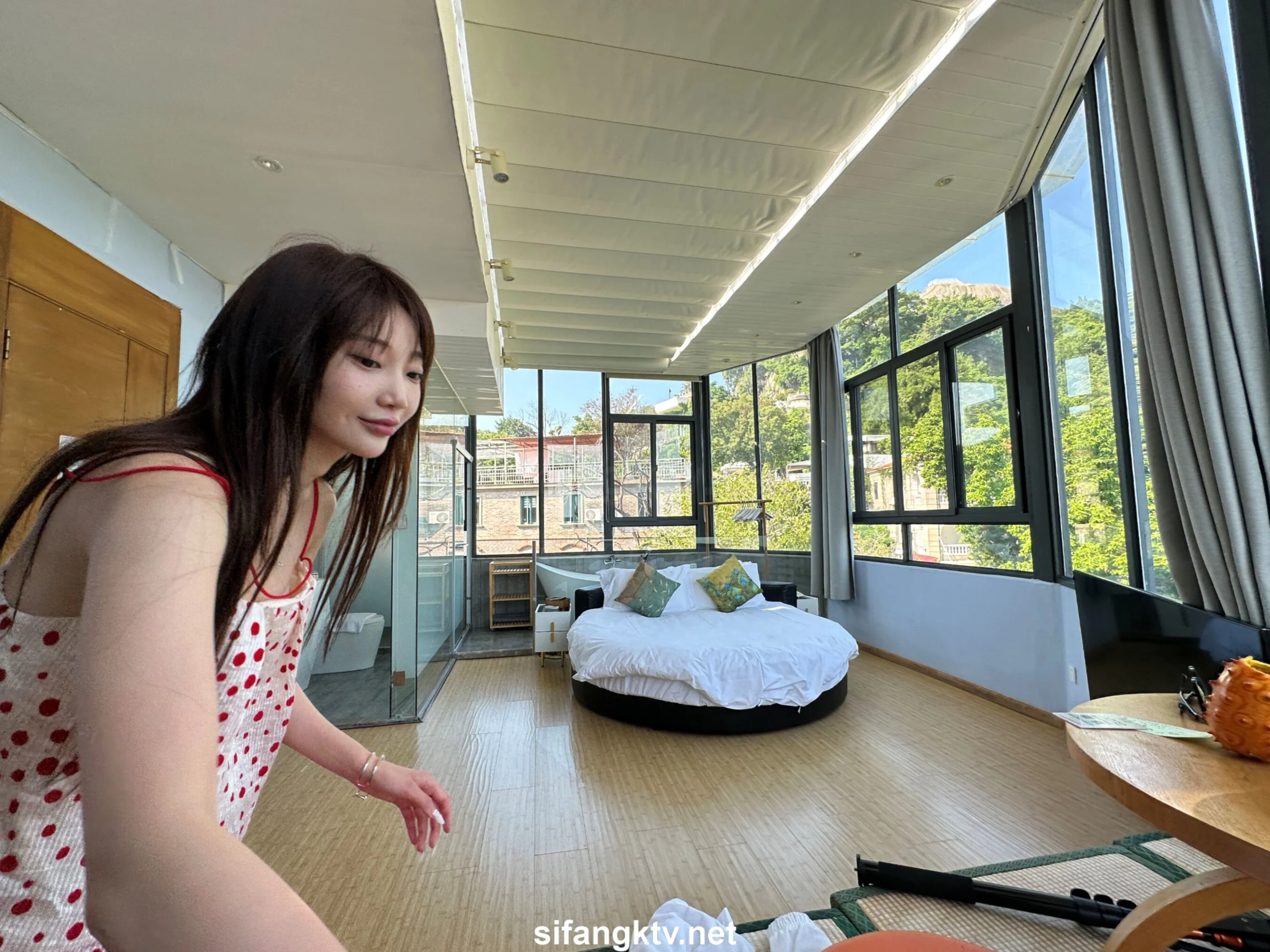 国模小初大尺度人体私拍套图 - Photo 241