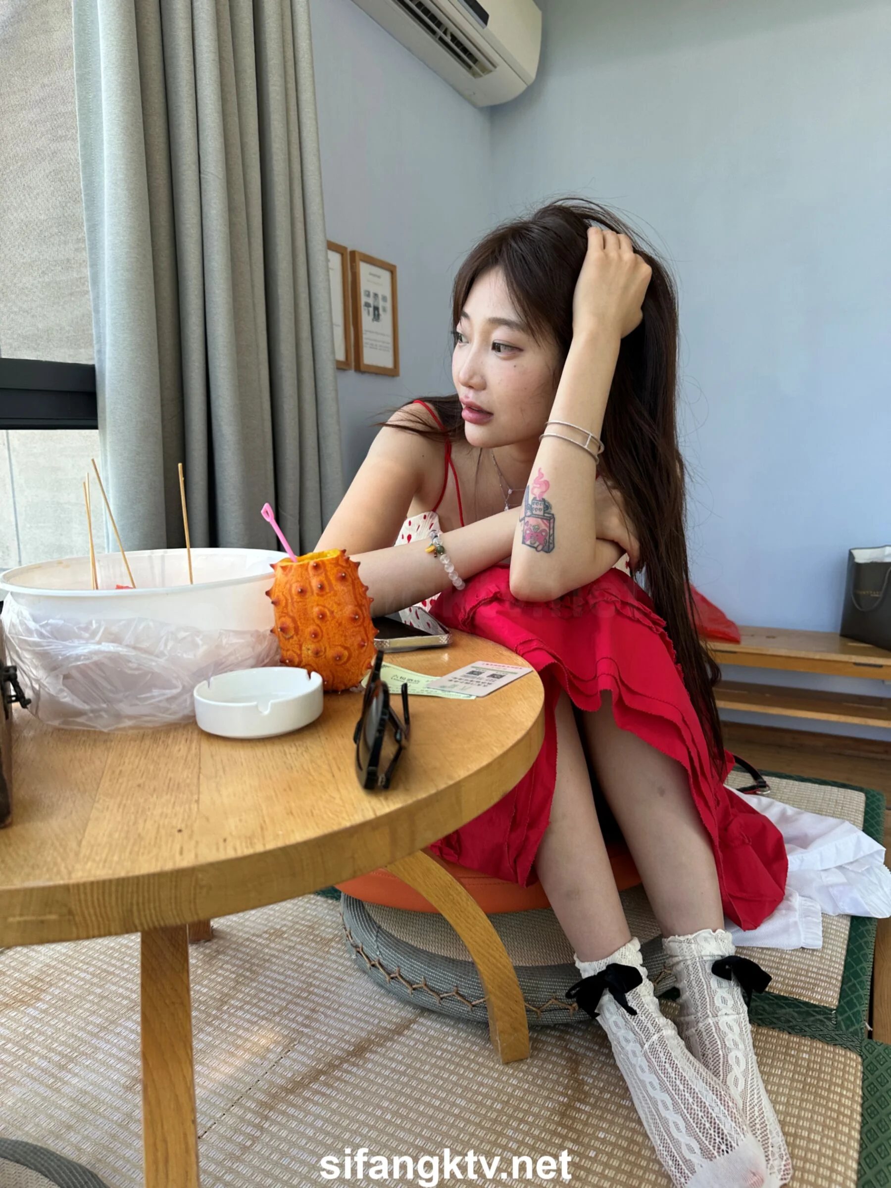 国模小初大尺度人体私拍套图 - Photo 250