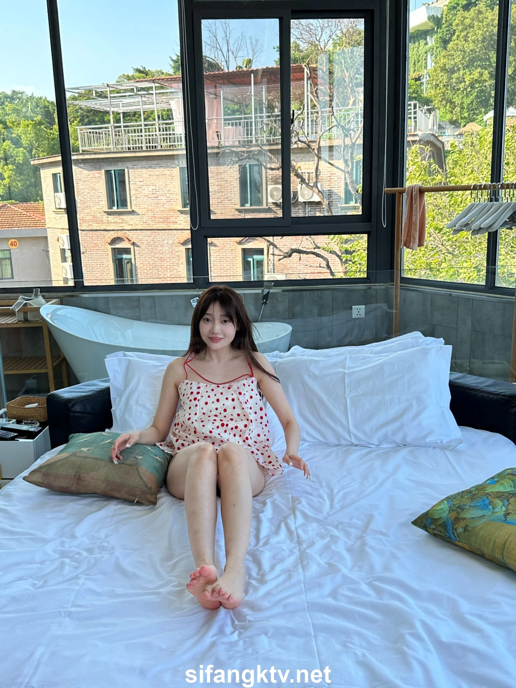 国模小初大尺度人体私拍套图 - Photo 263