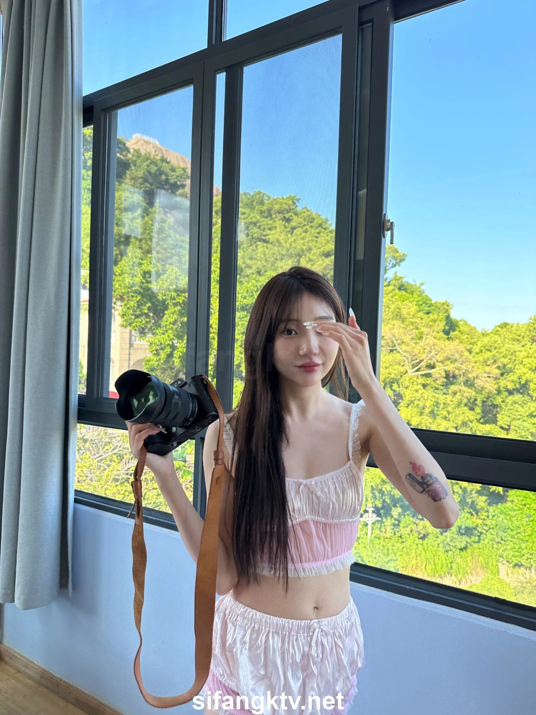 国模小初大尺度人体私拍套图 - Photo 266