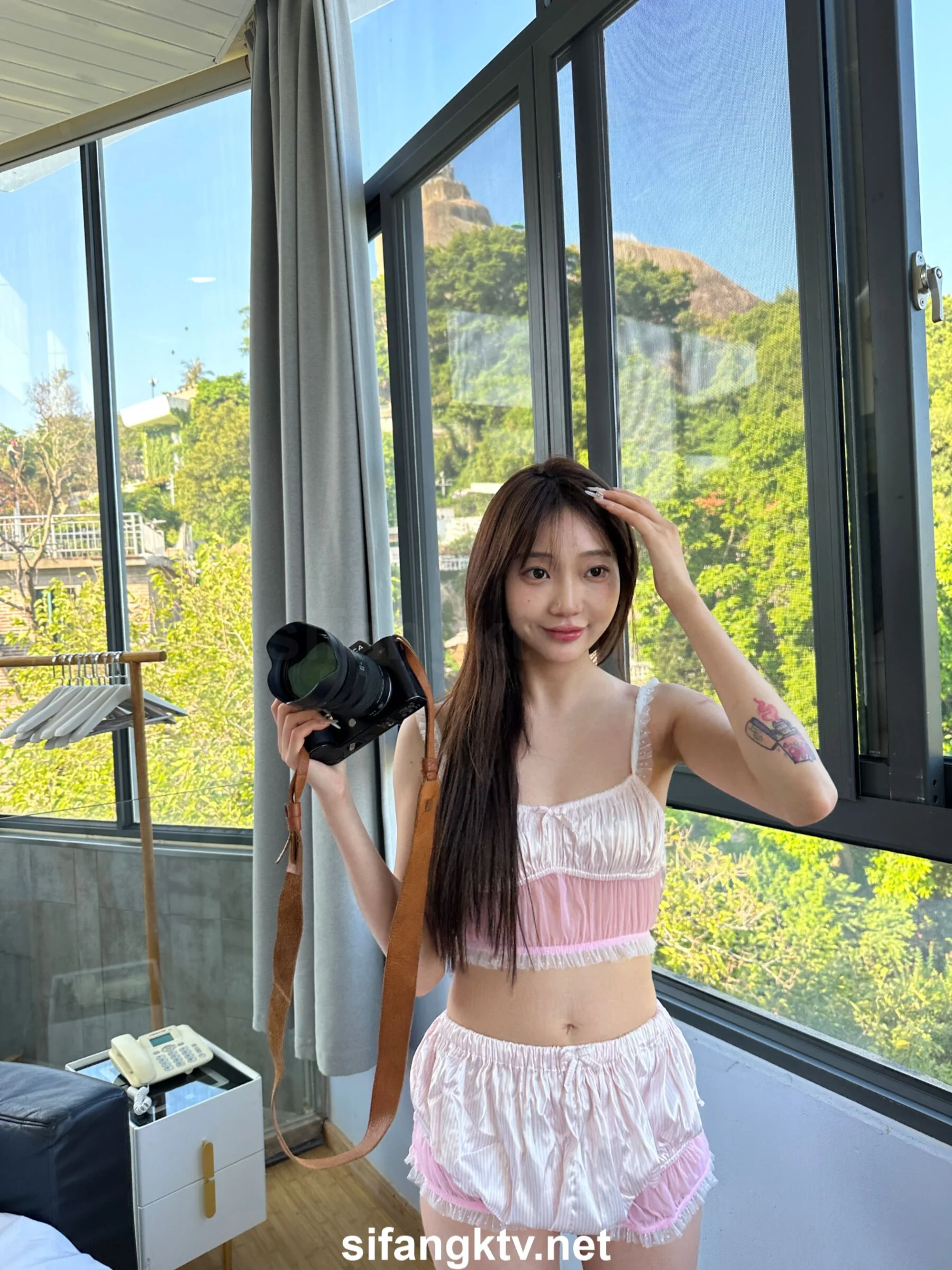 国模小初大尺度人体私拍套图 - Photo 267