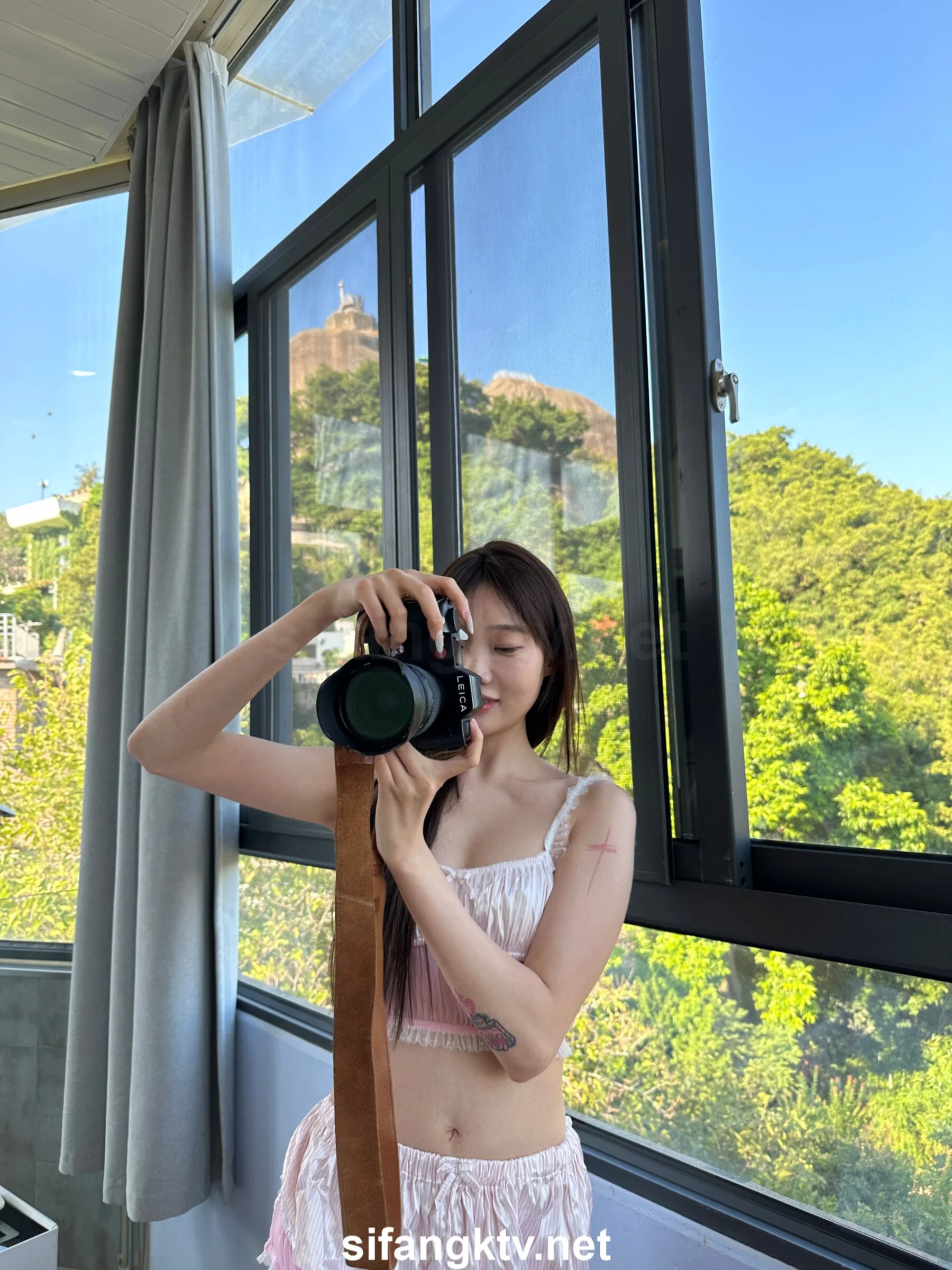 国模小初大尺度人体私拍套图 - Photo 270