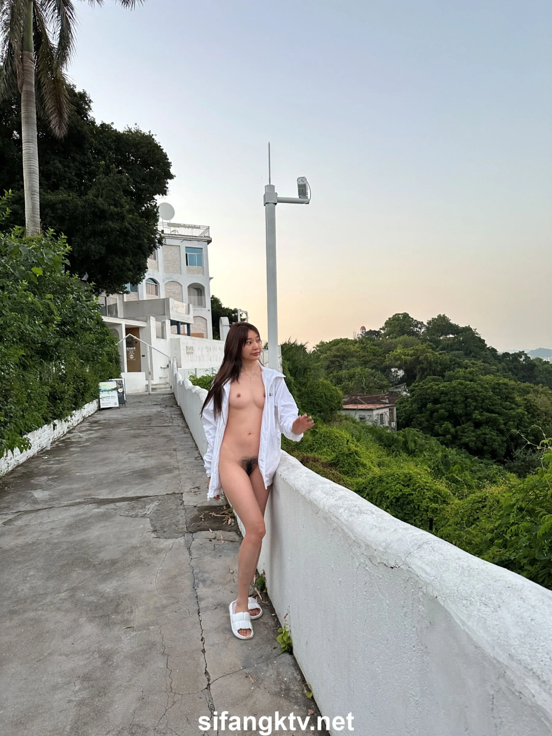 国模小初大尺度人体私拍套图 - Photo 415