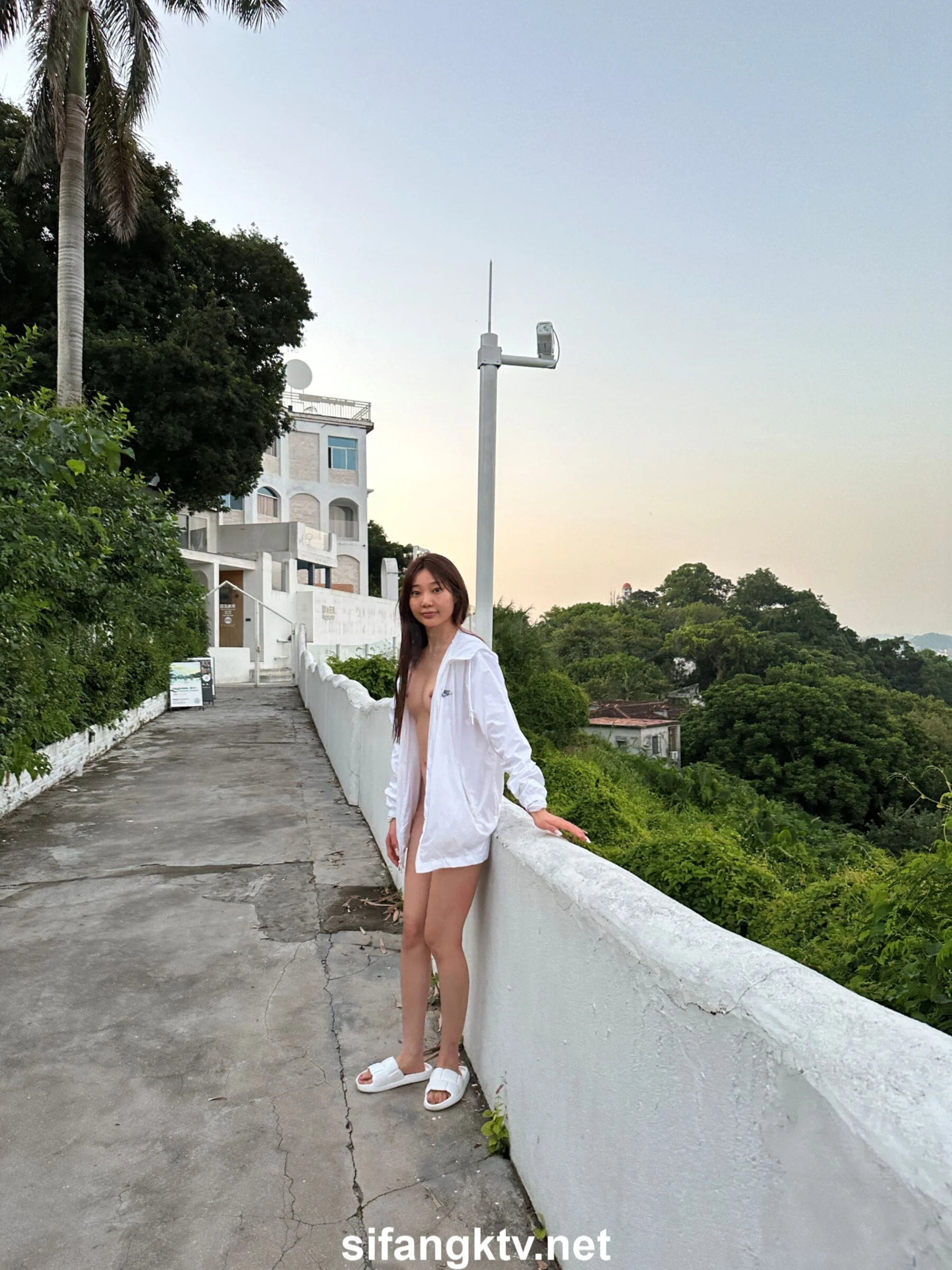 国模小初大尺度人体私拍套图 - Photo 419