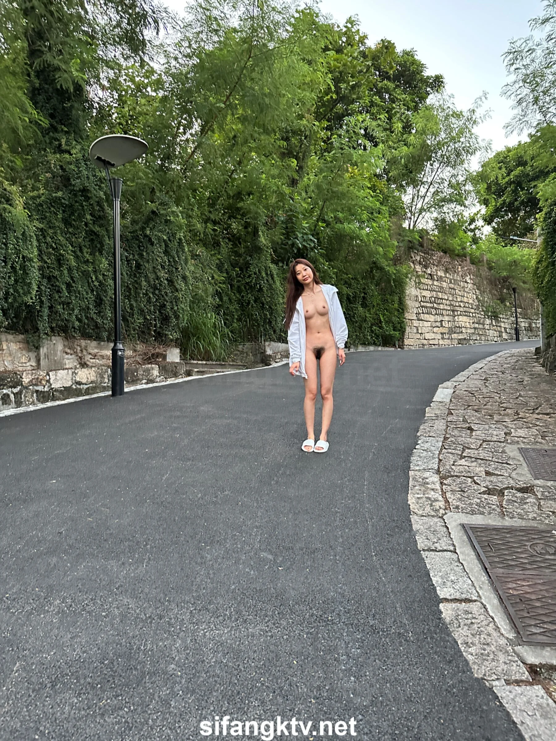 国模小初大尺度人体私拍套图 - Photo 437