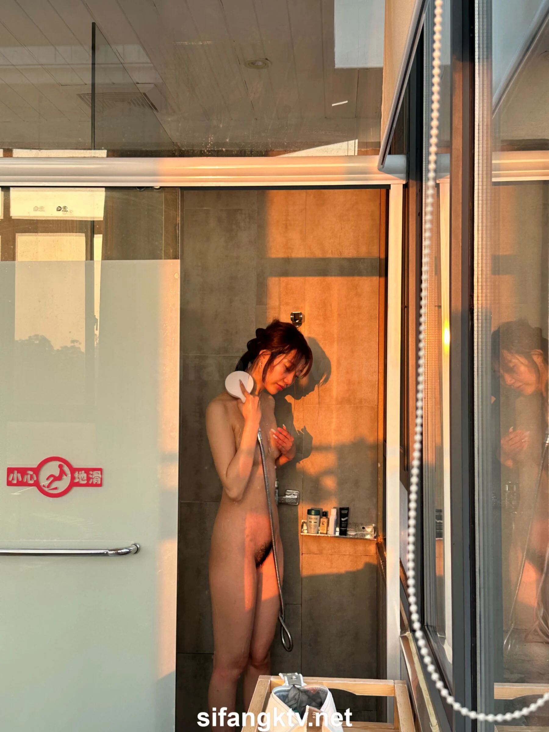 国模小初大尺度人体私拍套图 - Photo 461