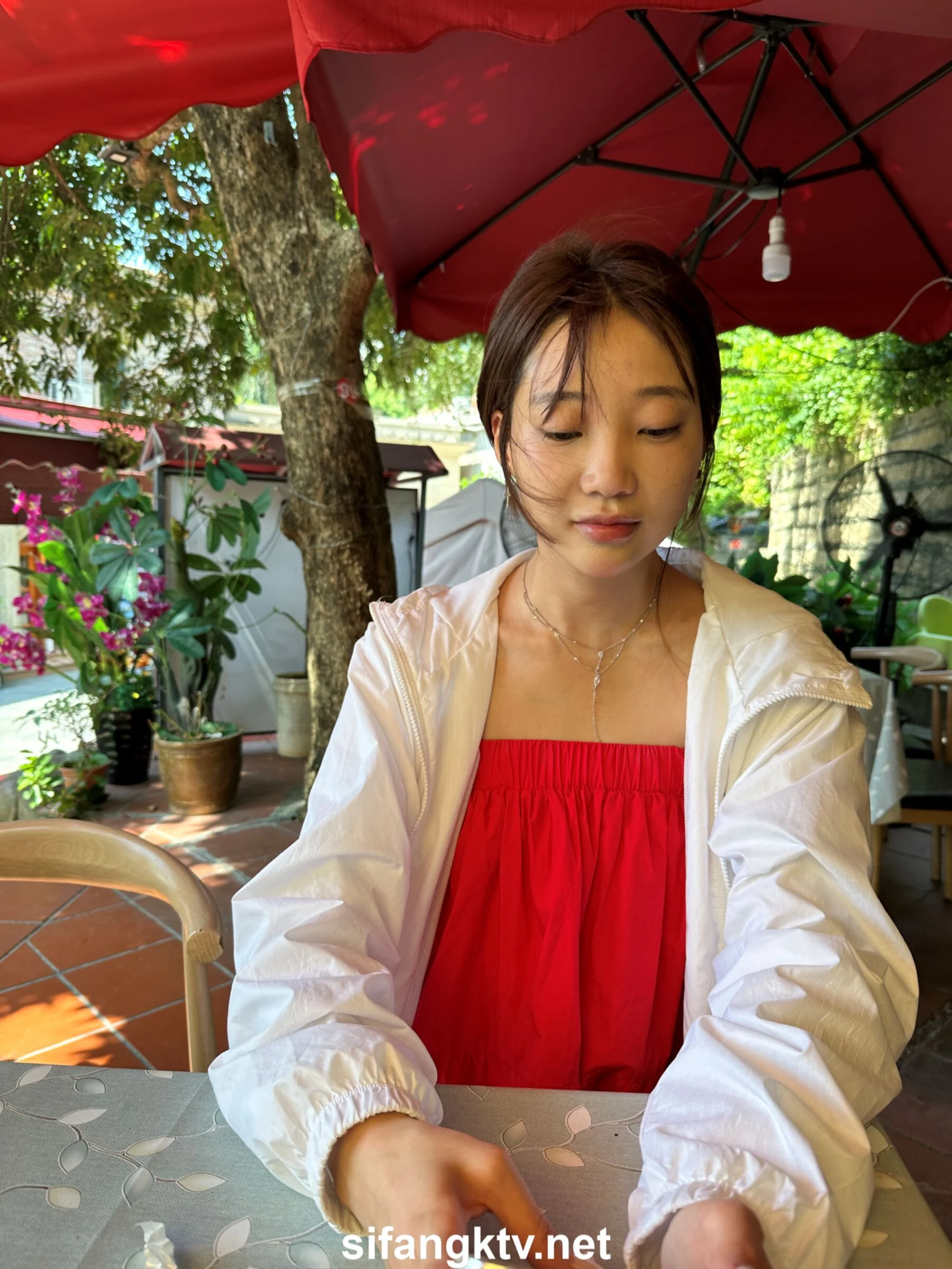 国模小初大尺度人体私拍套图 - Photo 570