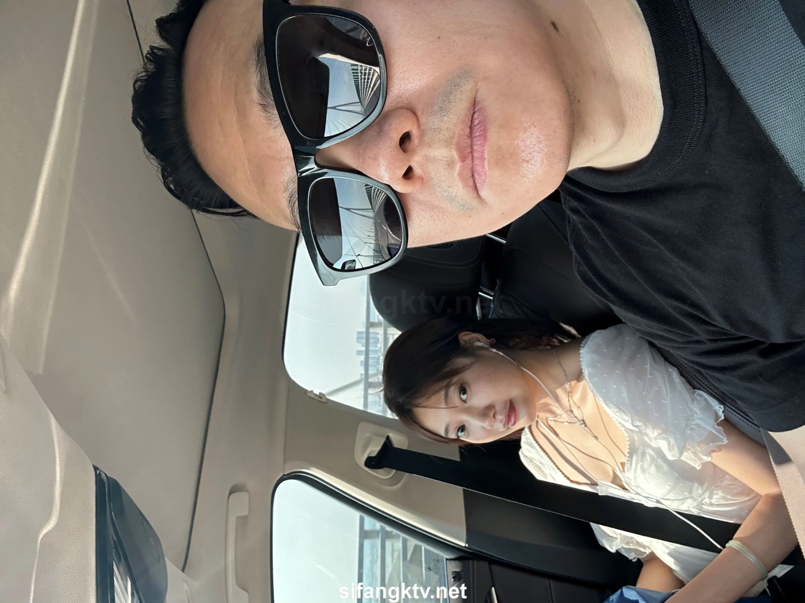 国模小初大尺度人体私拍套图 - Photo 596