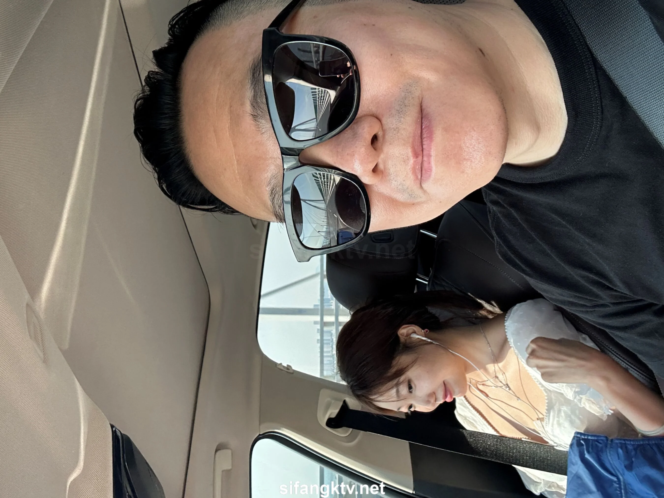 国模小初大尺度人体私拍套图 - Photo 597