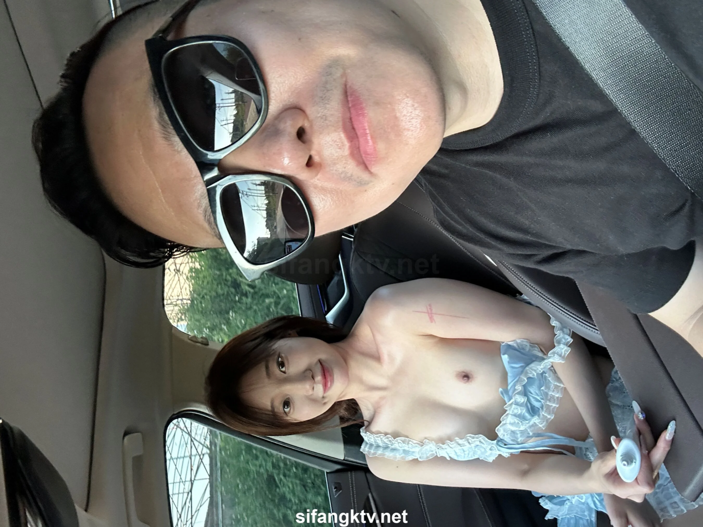 国模小初大尺度人体私拍套图 - Photo 603