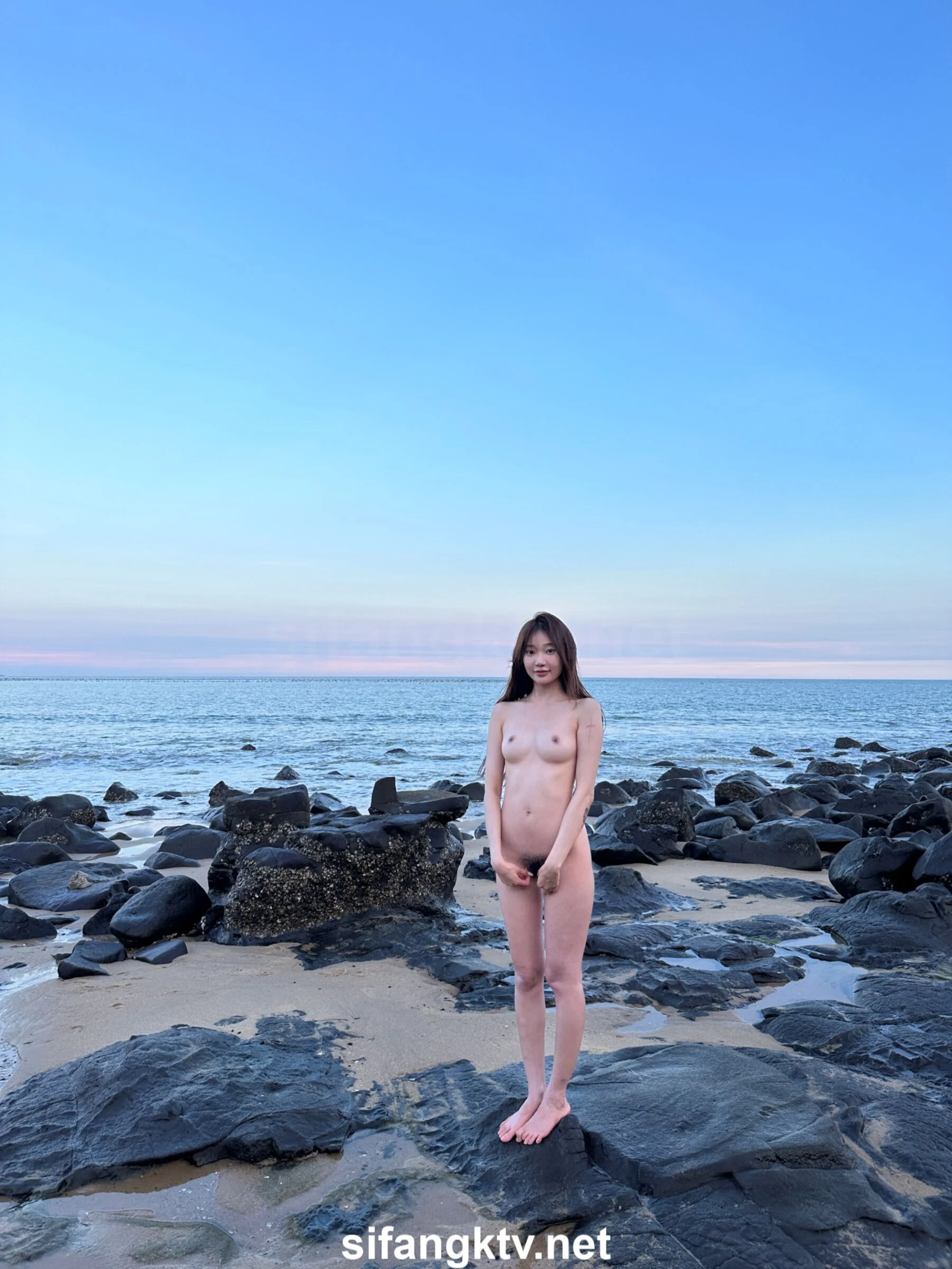 国模小初大尺度人体私拍套图 - Photo 707