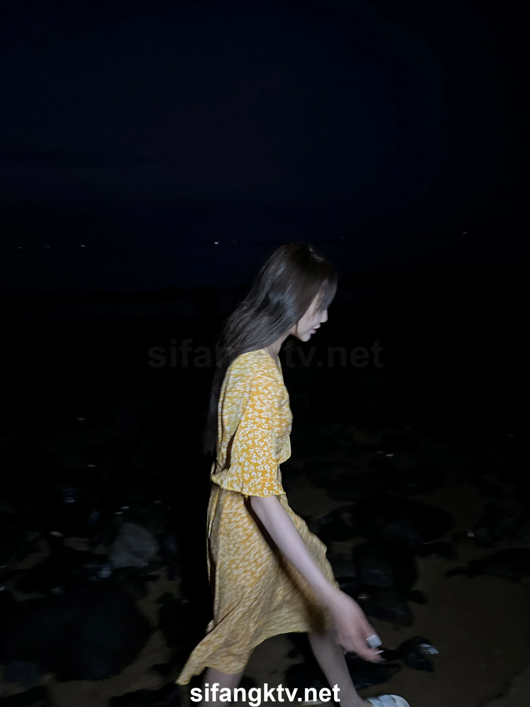 国模小初大尺度人体私拍套图 - Photo 745