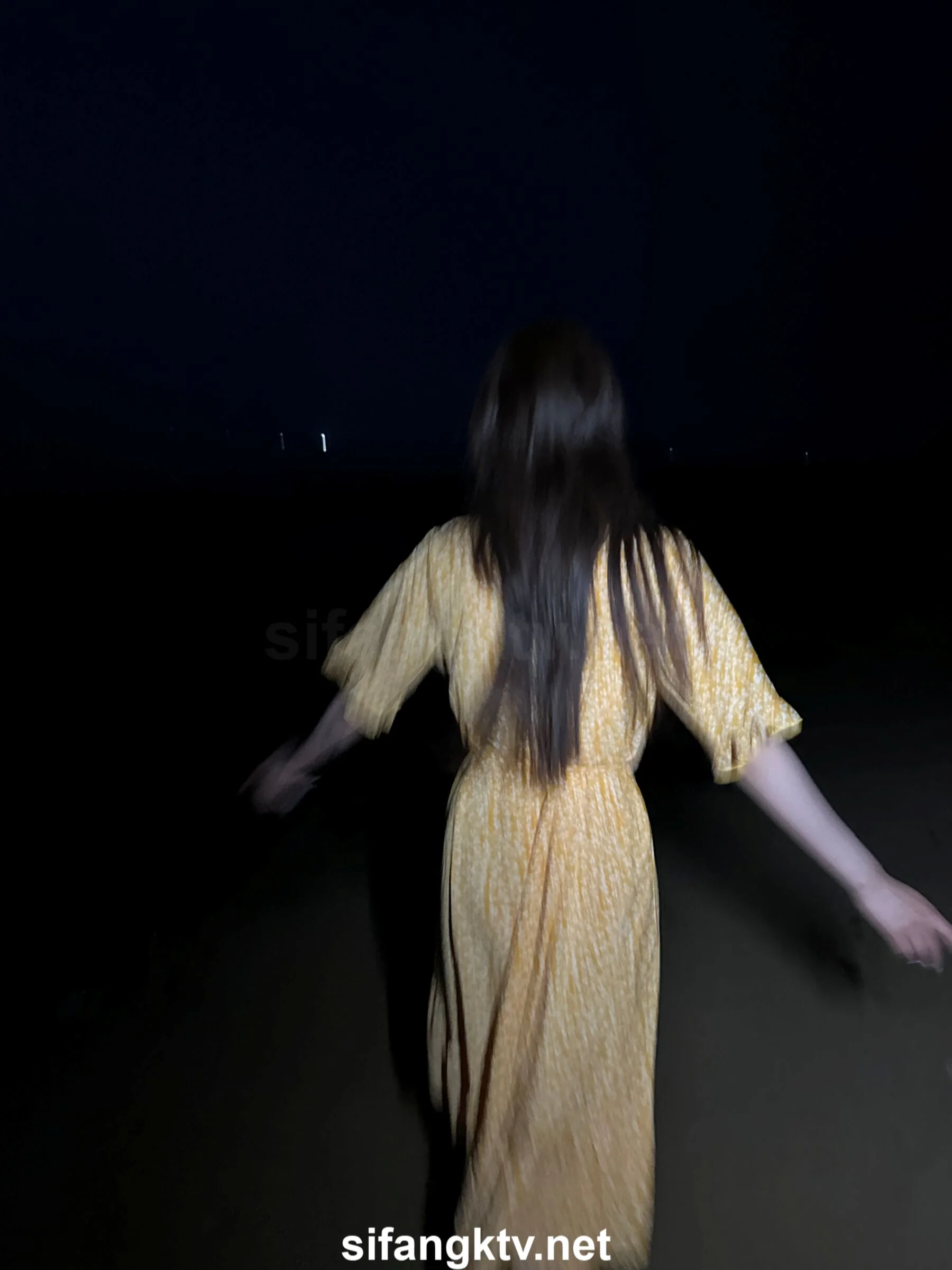 国模小初大尺度人体私拍套图 - Photo 757