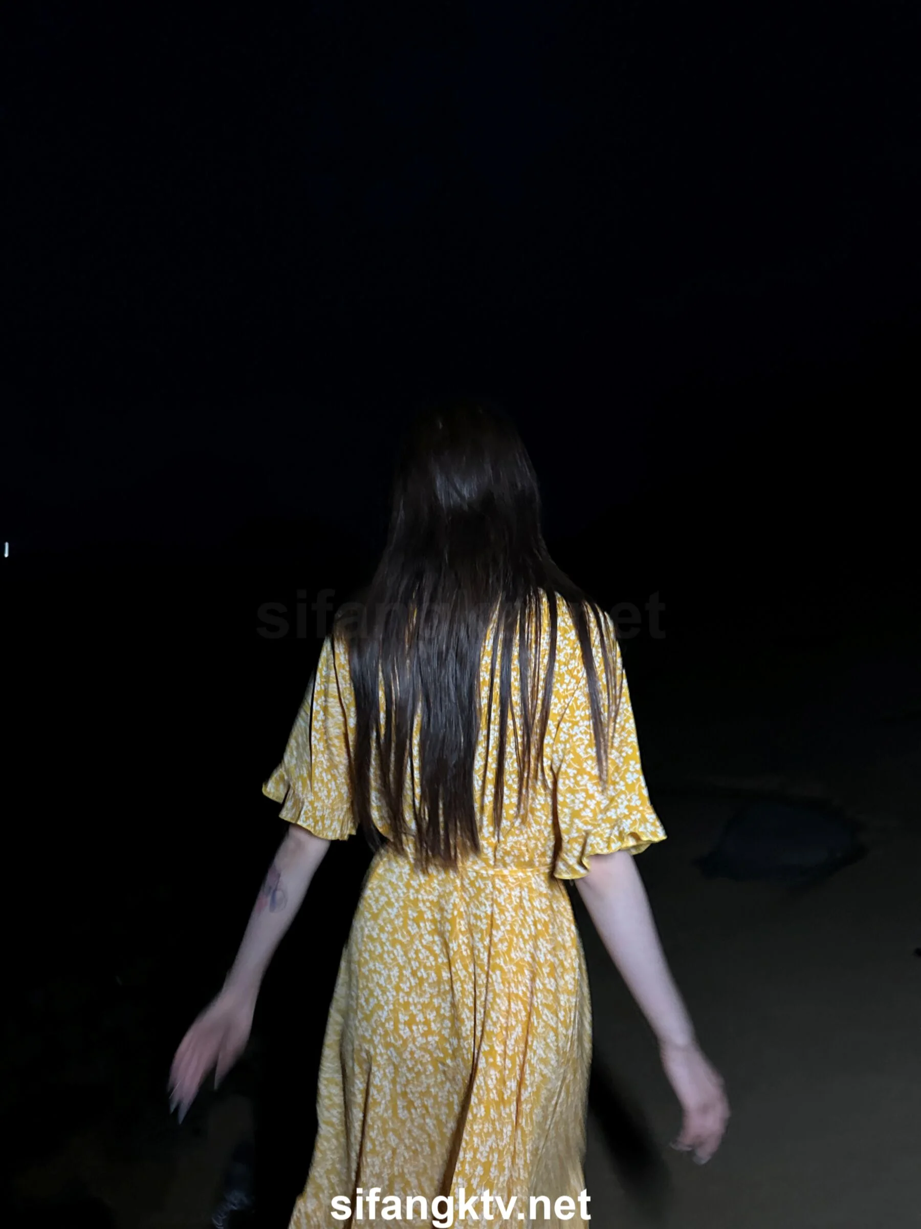 国模小初大尺度人体私拍套图 - Photo 759