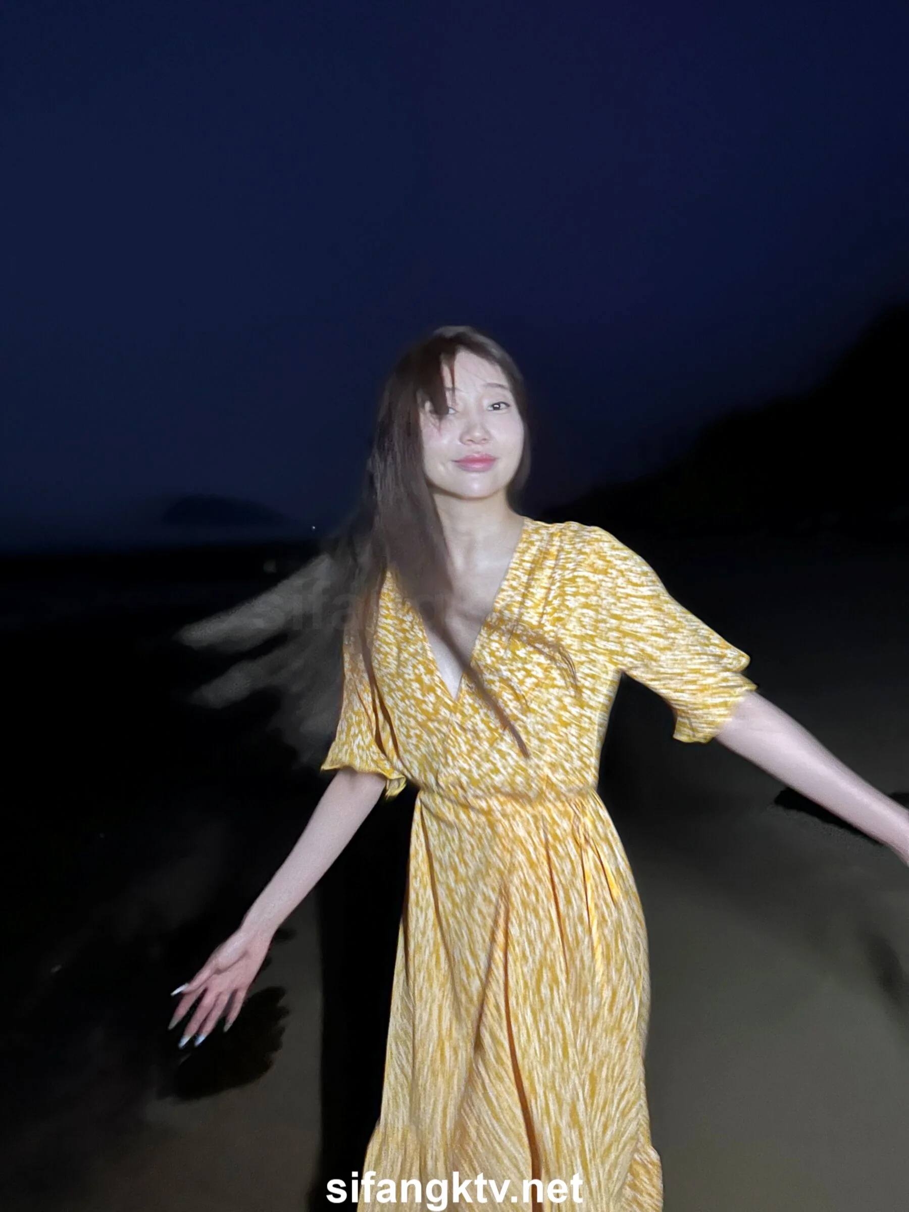 国模小初大尺度人体私拍套图 - Photo 761