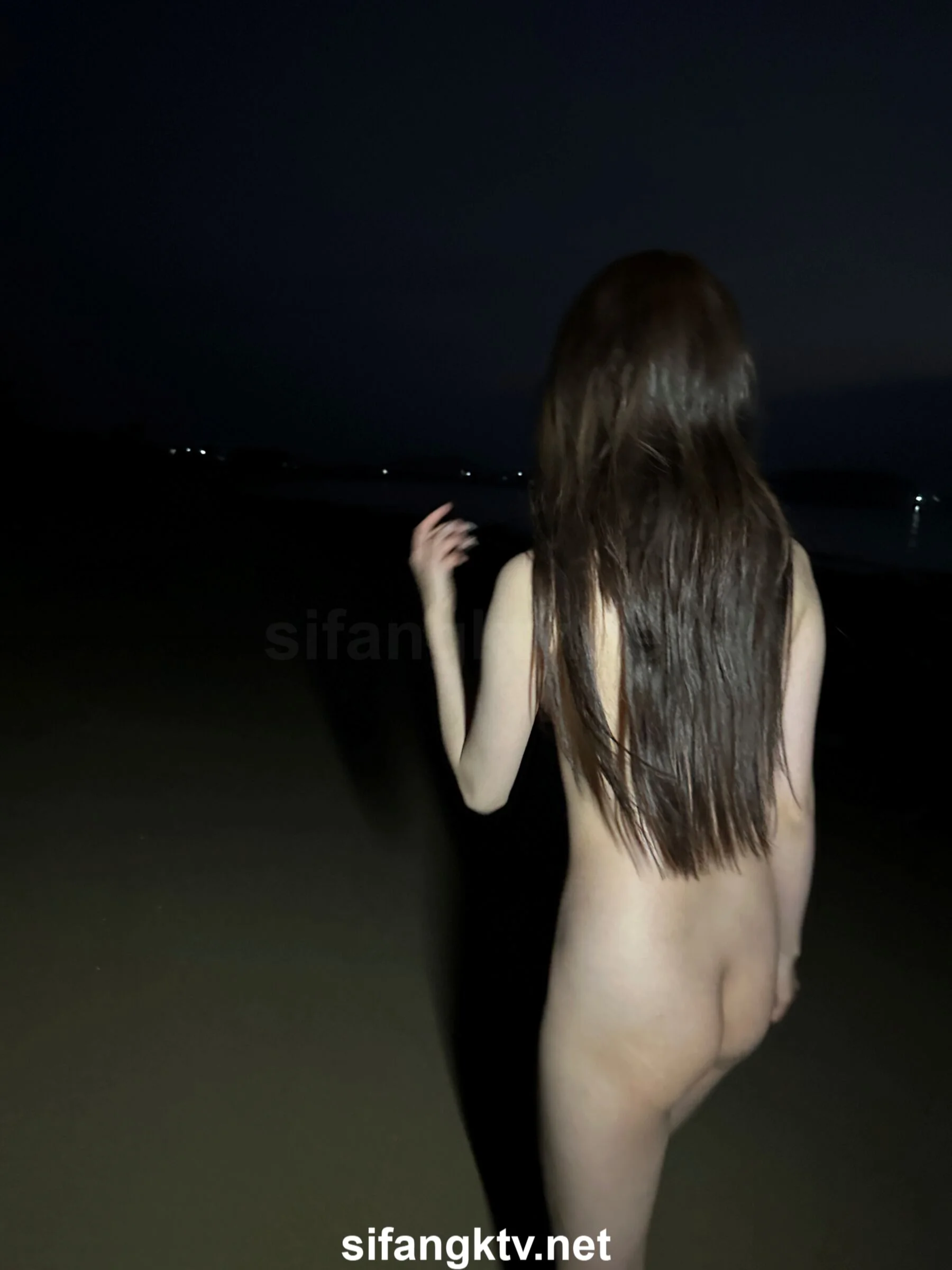 国模小初大尺度人体私拍套图 - Photo 812