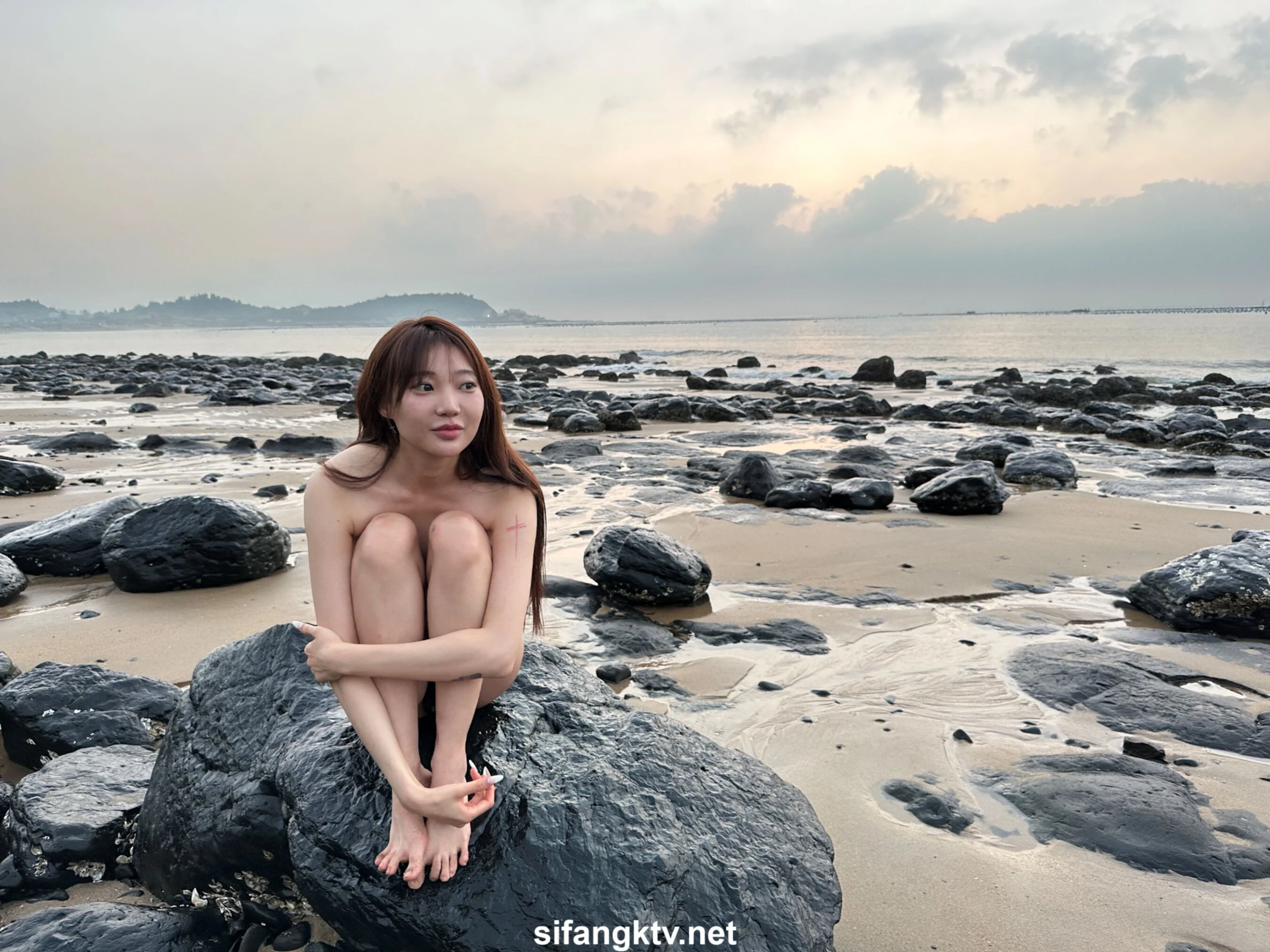 国模小初大尺度人体私拍套图 - Photo 833