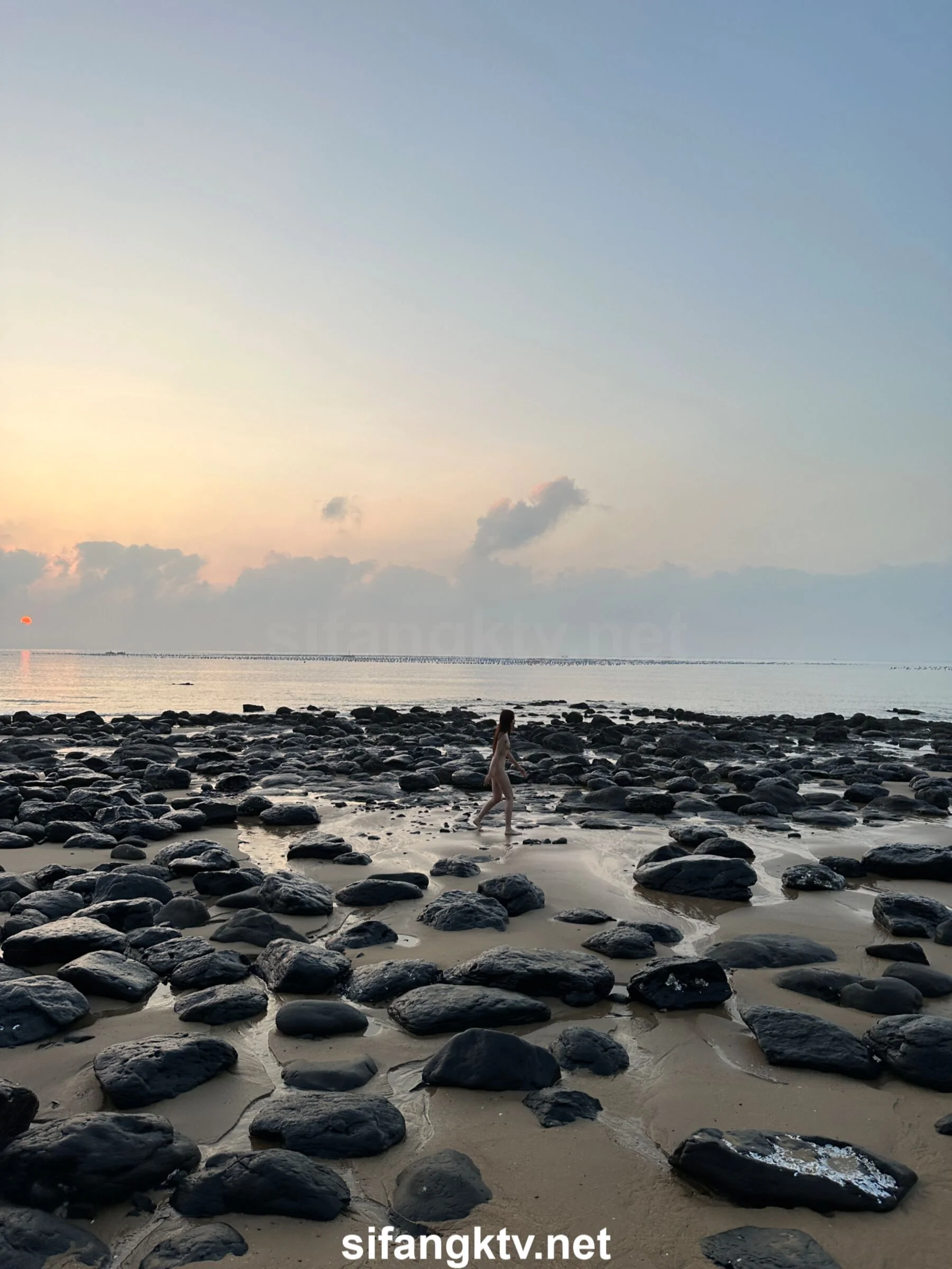 国模小初大尺度人体私拍套图 - Photo 838