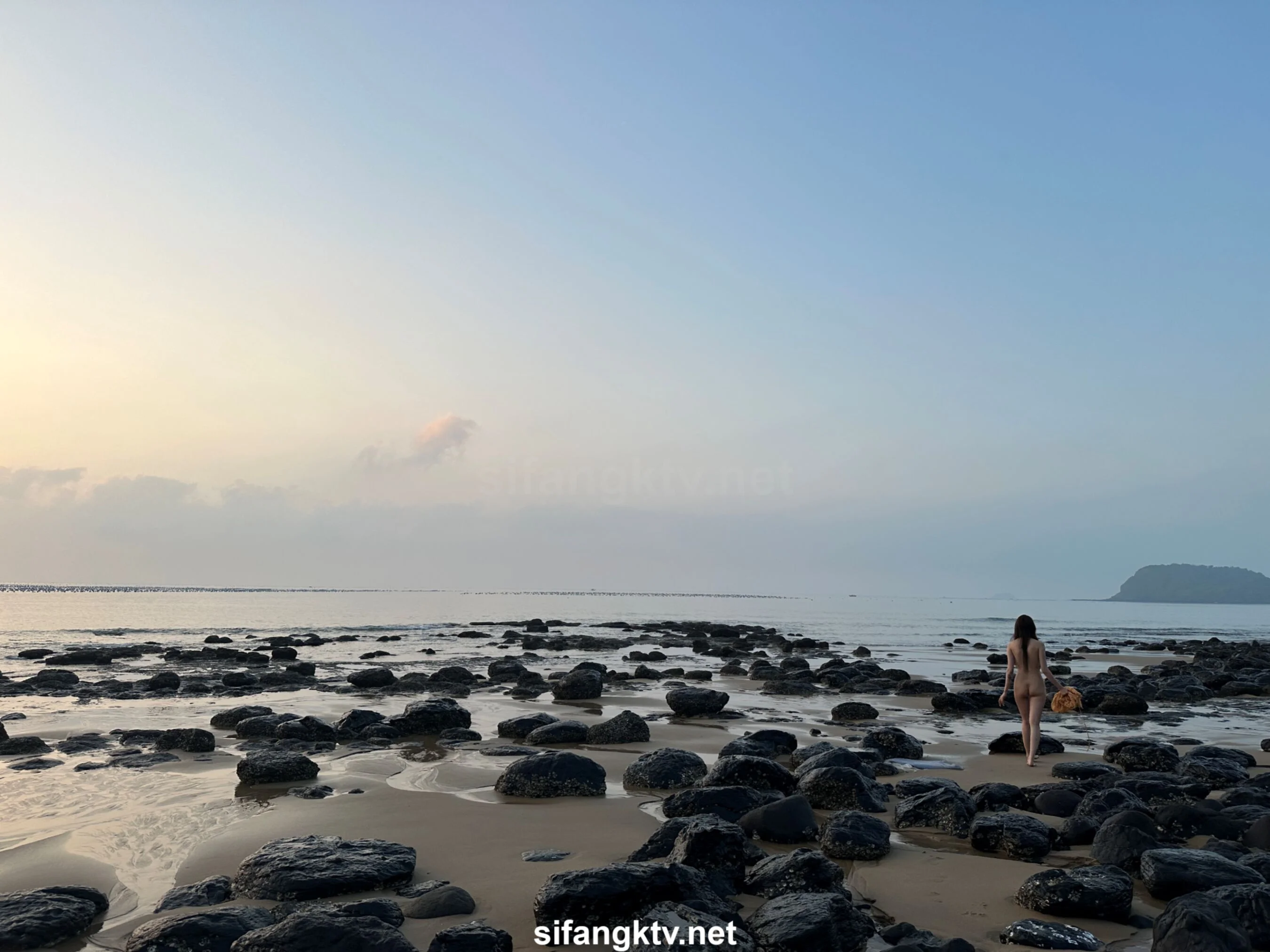 国模小初大尺度人体私拍套图 - Photo 857