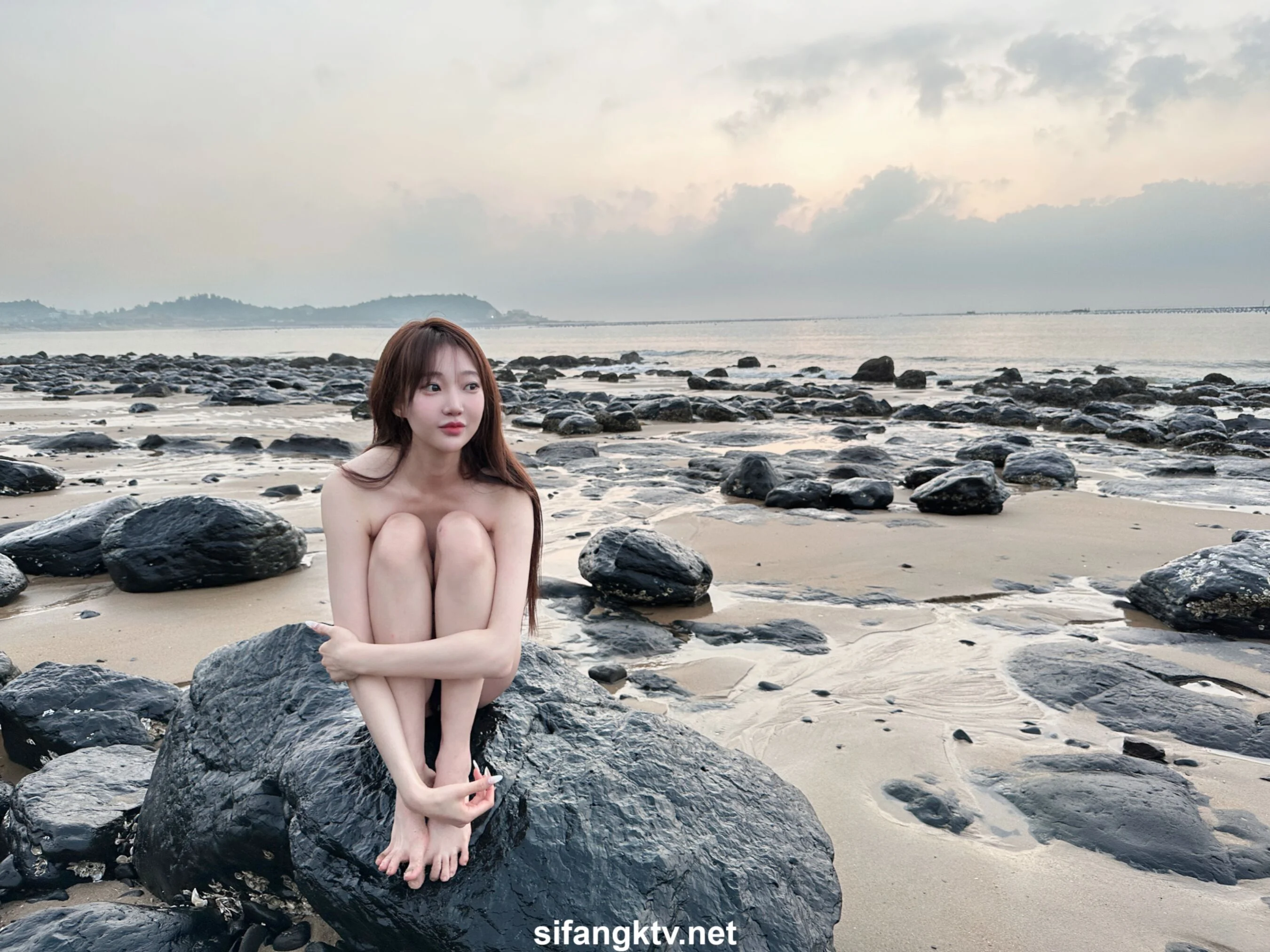 国模小初大尺度人体私拍套图 - Photo 879