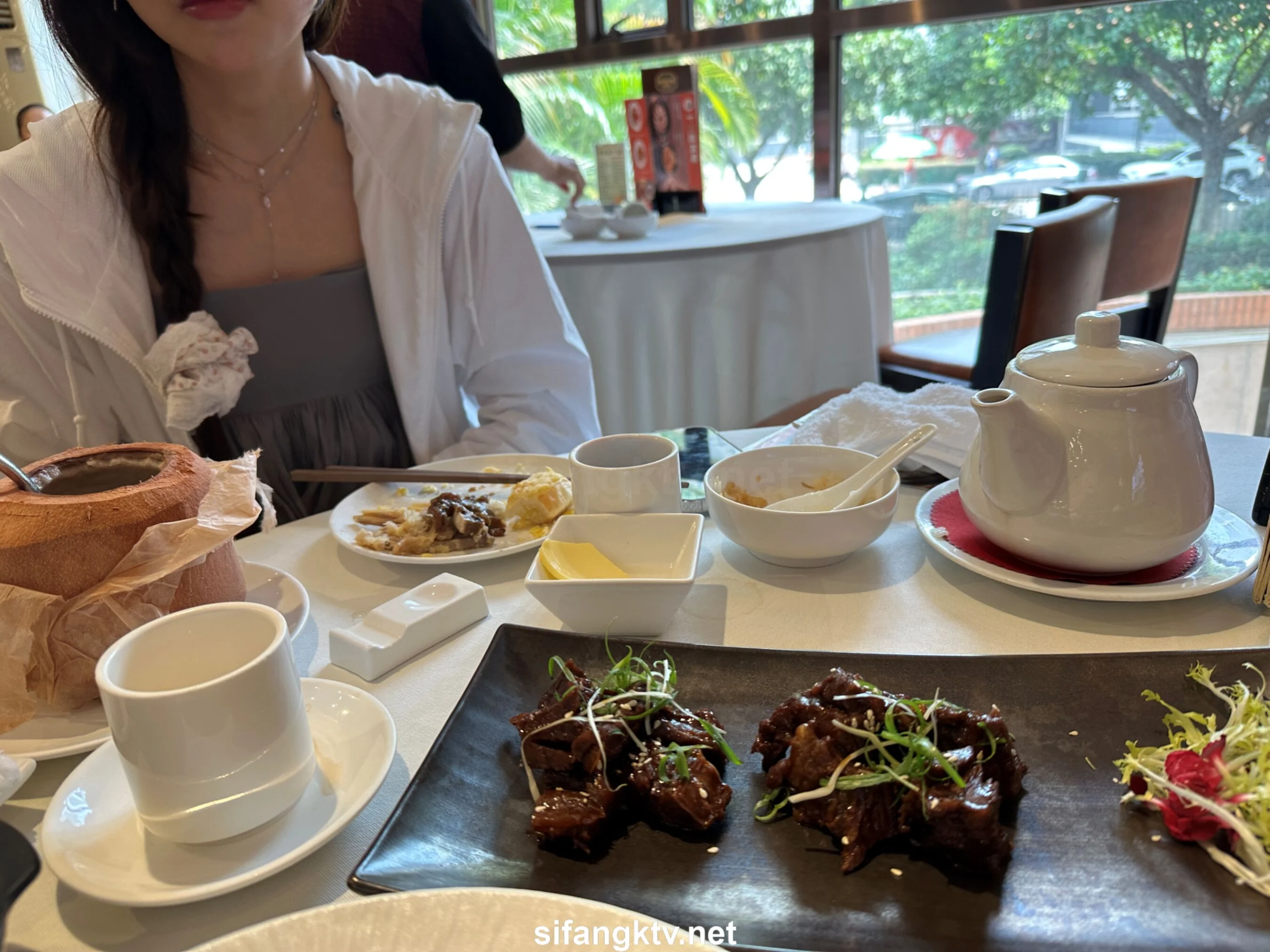 国模小初大尺度人体私拍套图 - Photo 911