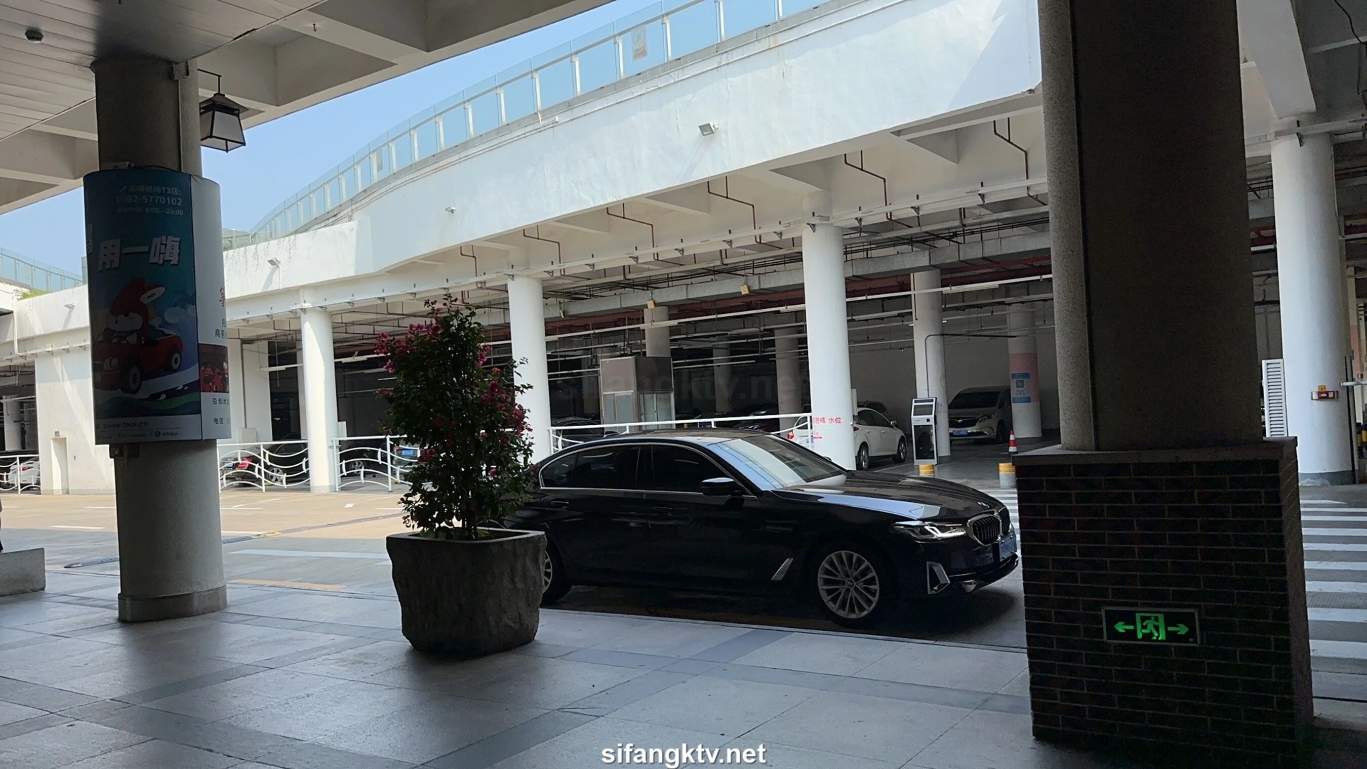 国模小初大尺度人体私拍套图 - Photo 913