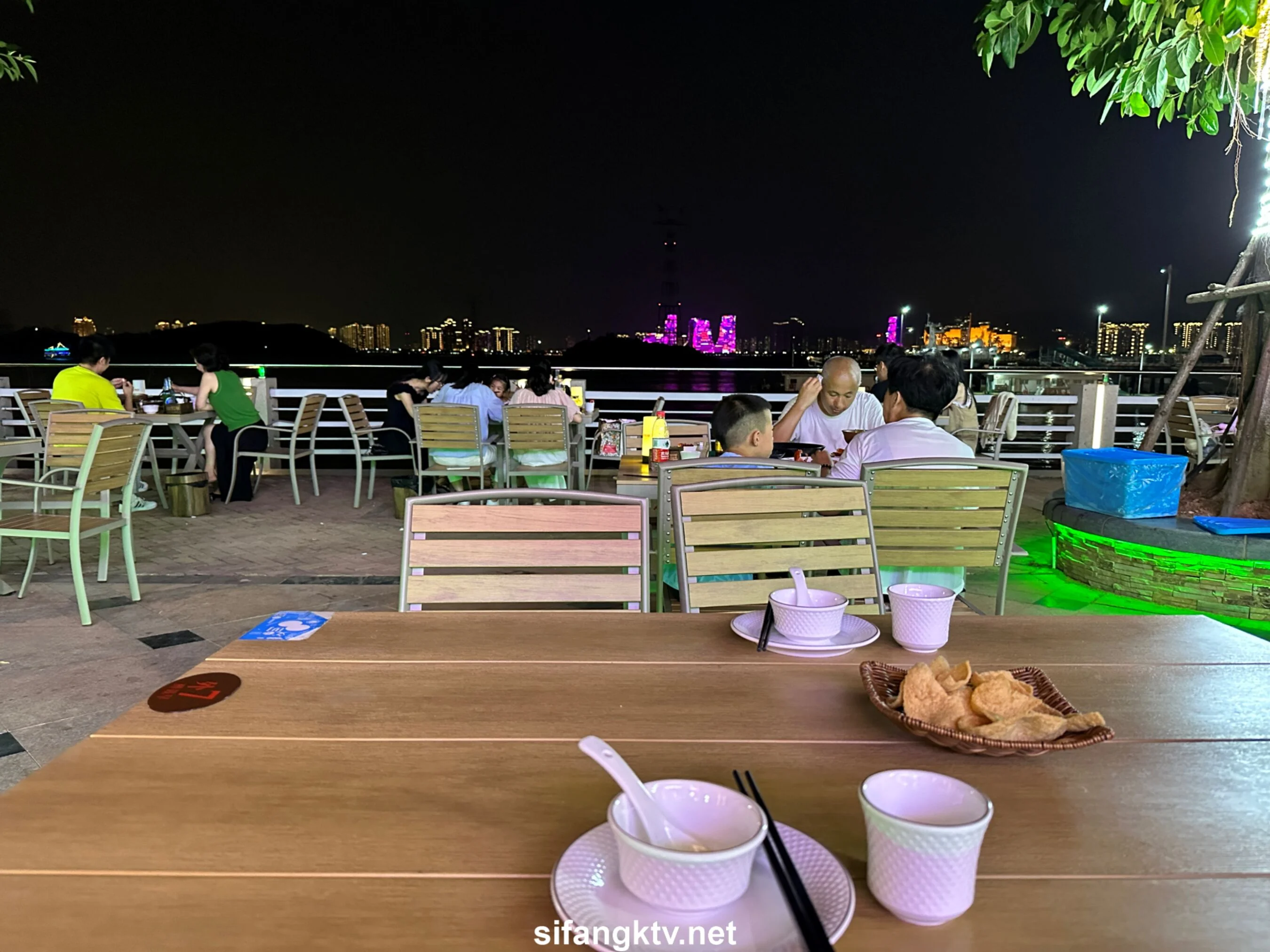 国模小初大尺度人体私拍套图 - Photo 917