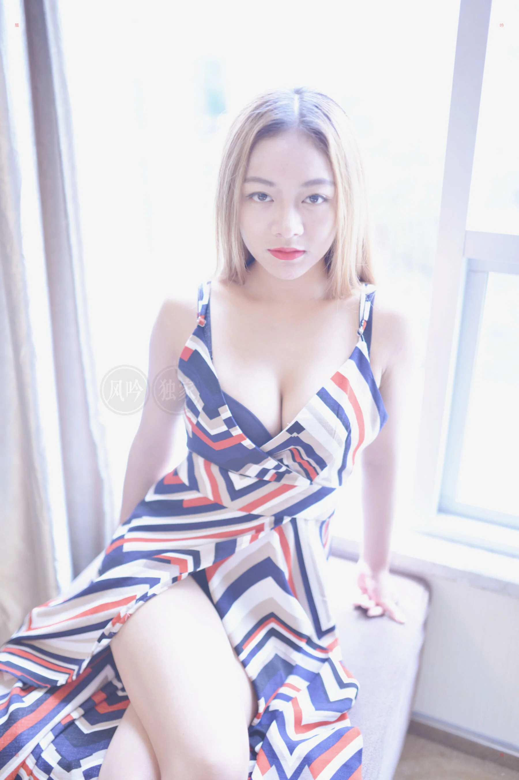 国模严菲大尺度人体私拍套图 - Photo 729