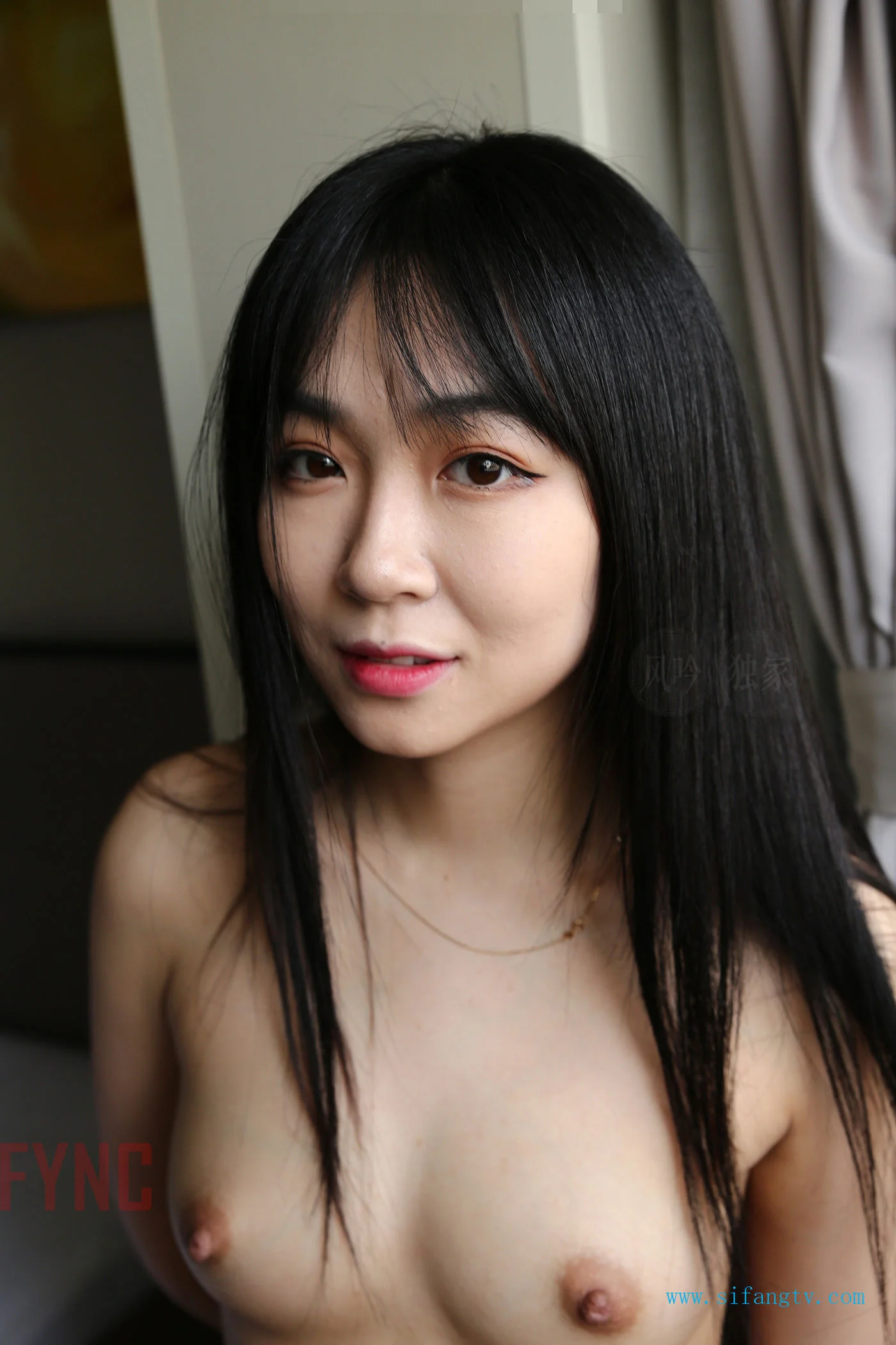 国模静静宾馆大尺度人体私拍套图 - Photo 278