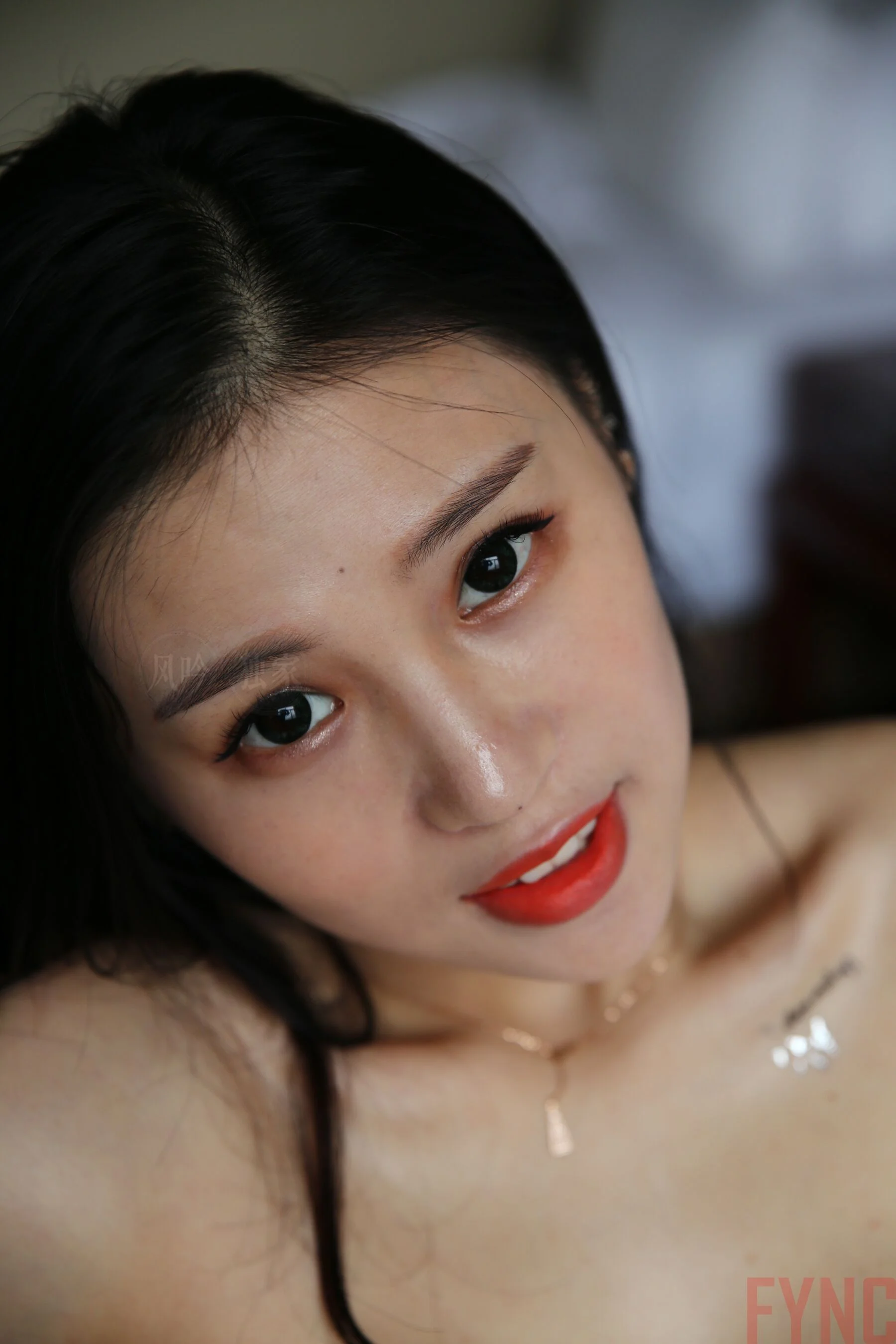 国模莉莉大尺度人体私拍套图 - Photo 406