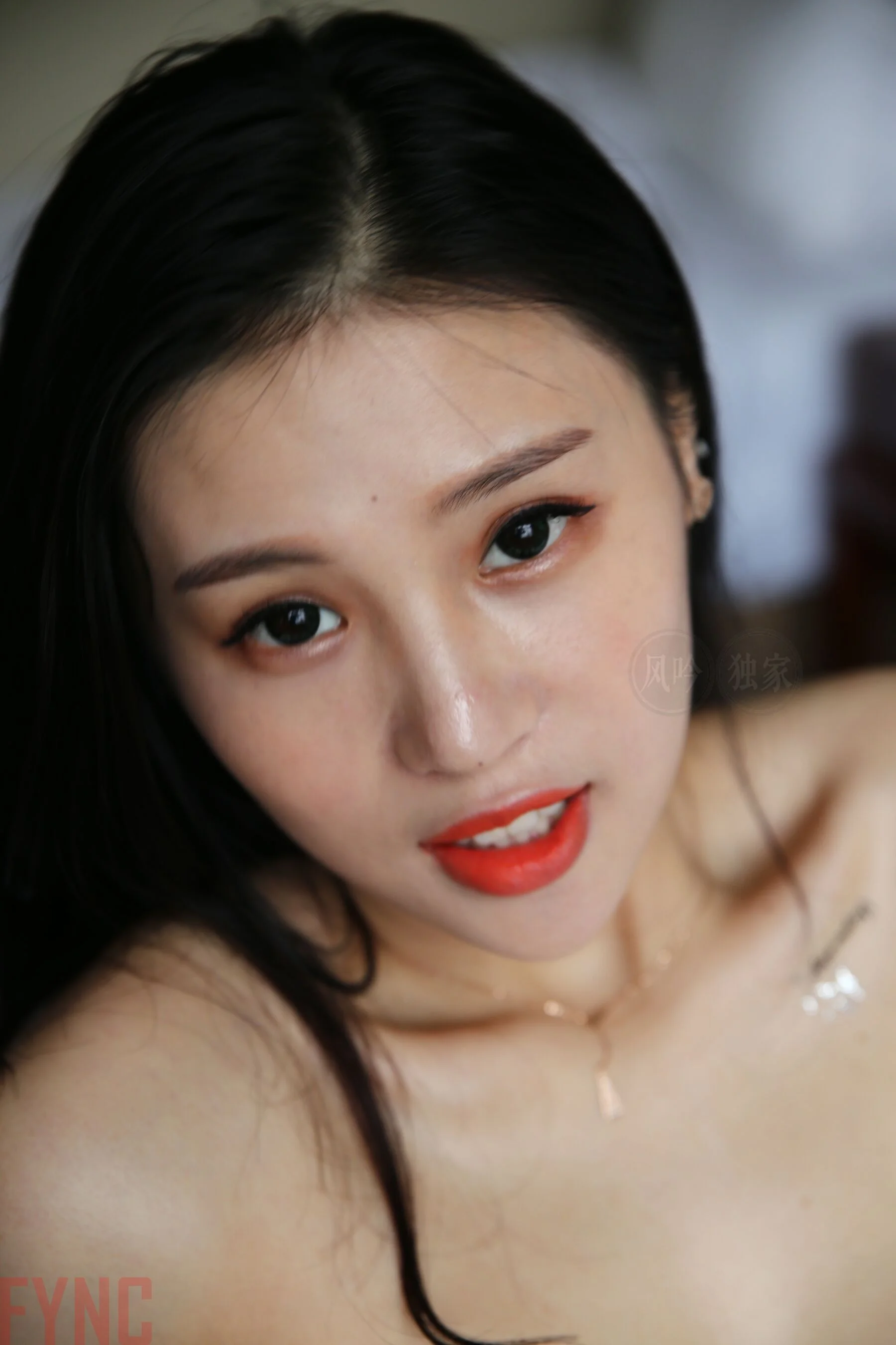 国模莉莉大尺度人体私拍套图 - Photo 409